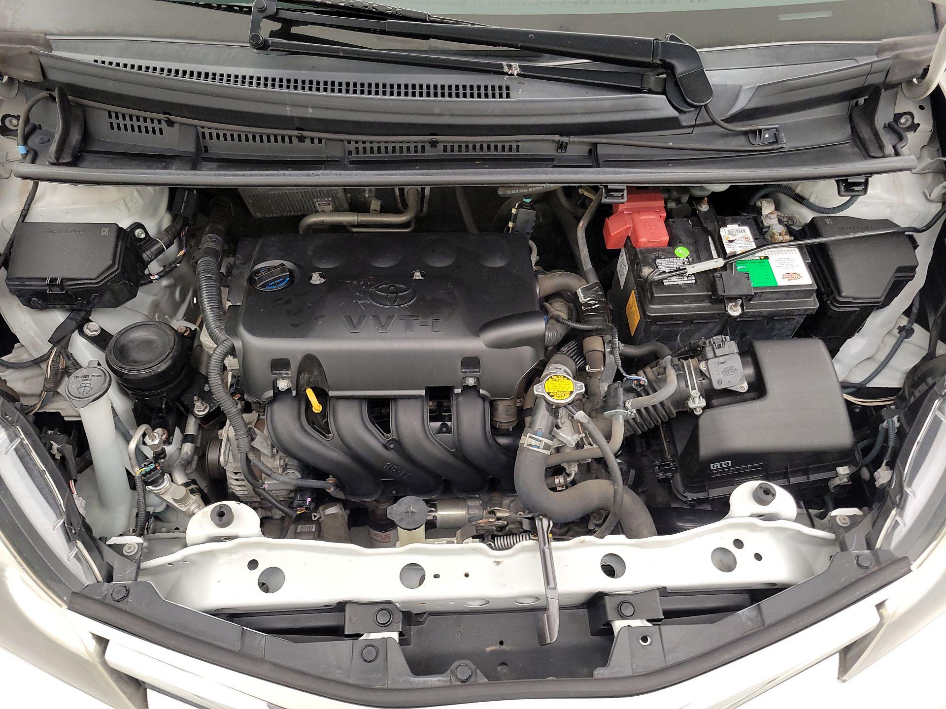 Thumbnail: 2015 Toyota Yaris - 20