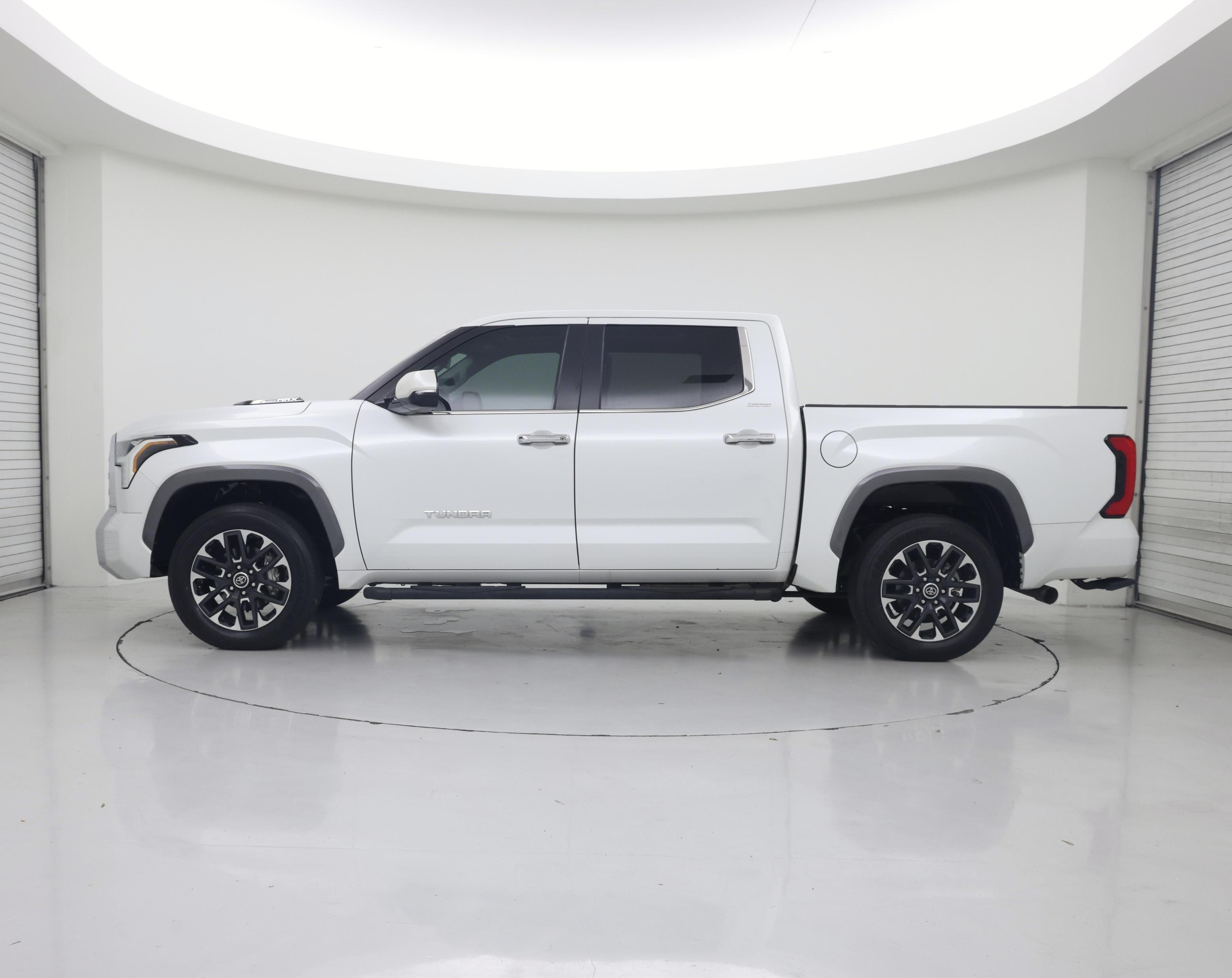 Thumbnail: 2024 Toyota Tundra - 3