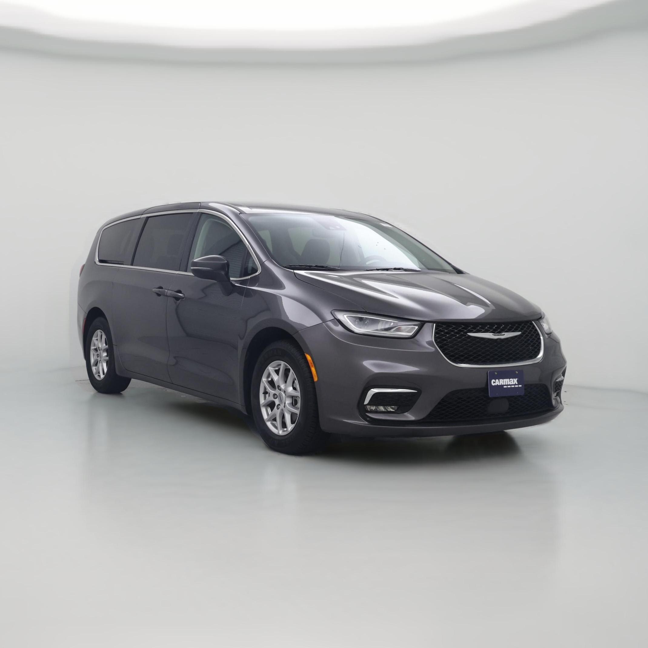 Thumbnail: 2023 Chrysler Pacifica - 1