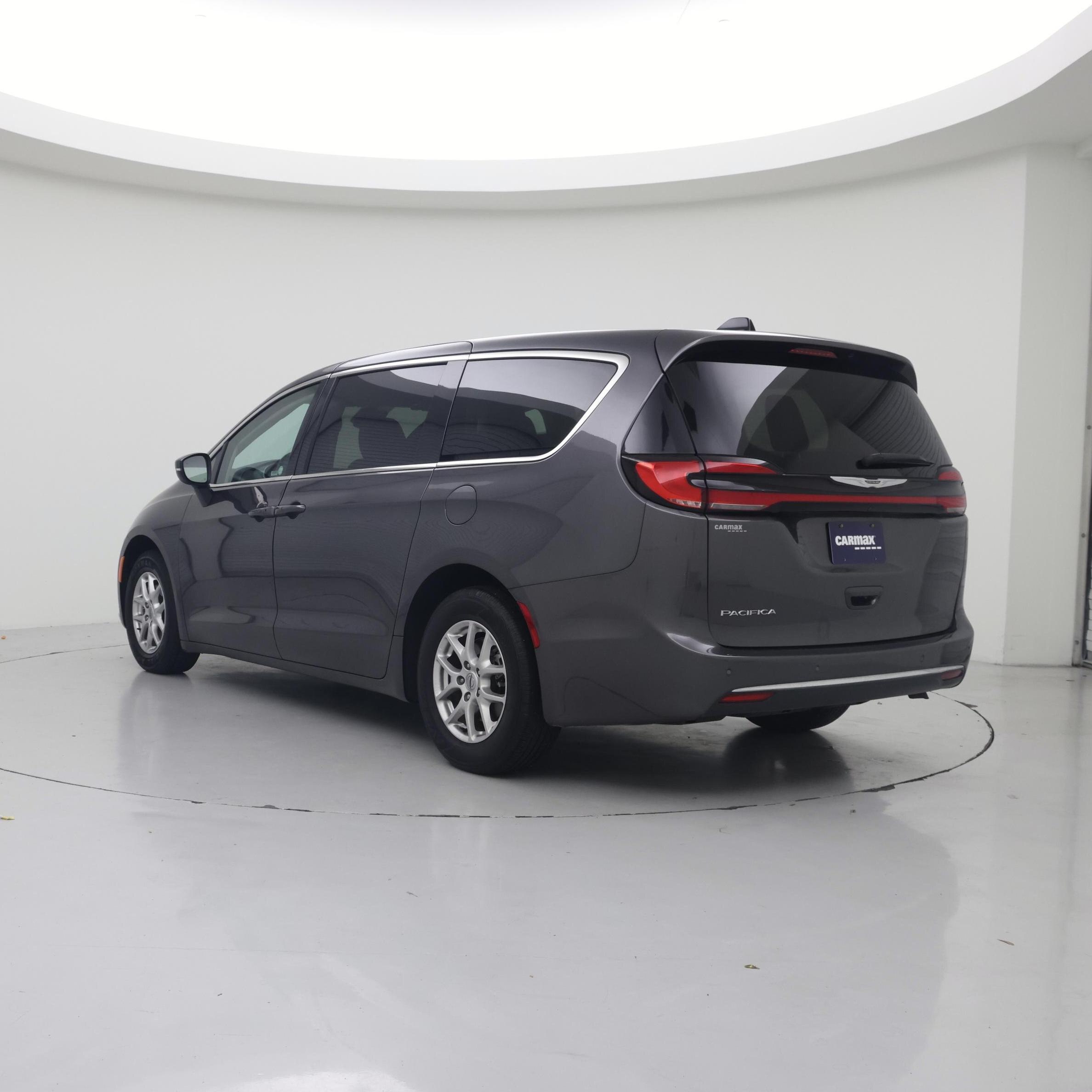 Thumbnail: 2023 Chrysler Pacifica - 2