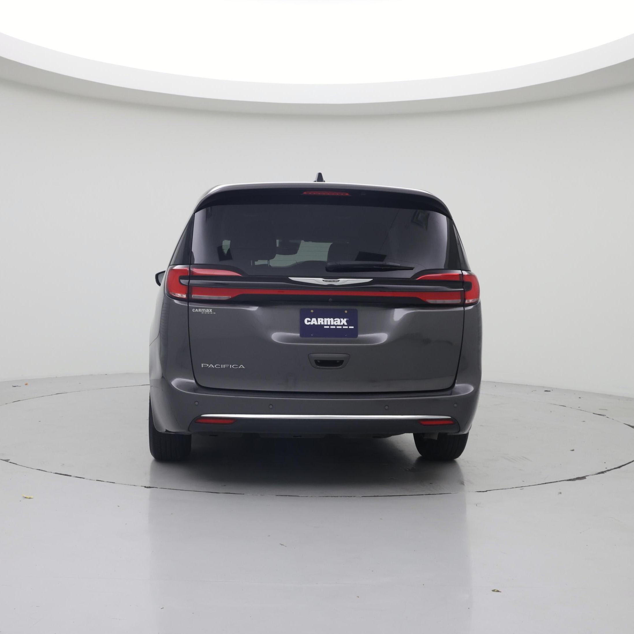 Thumbnail: 2023 Chrysler Pacifica - 6
