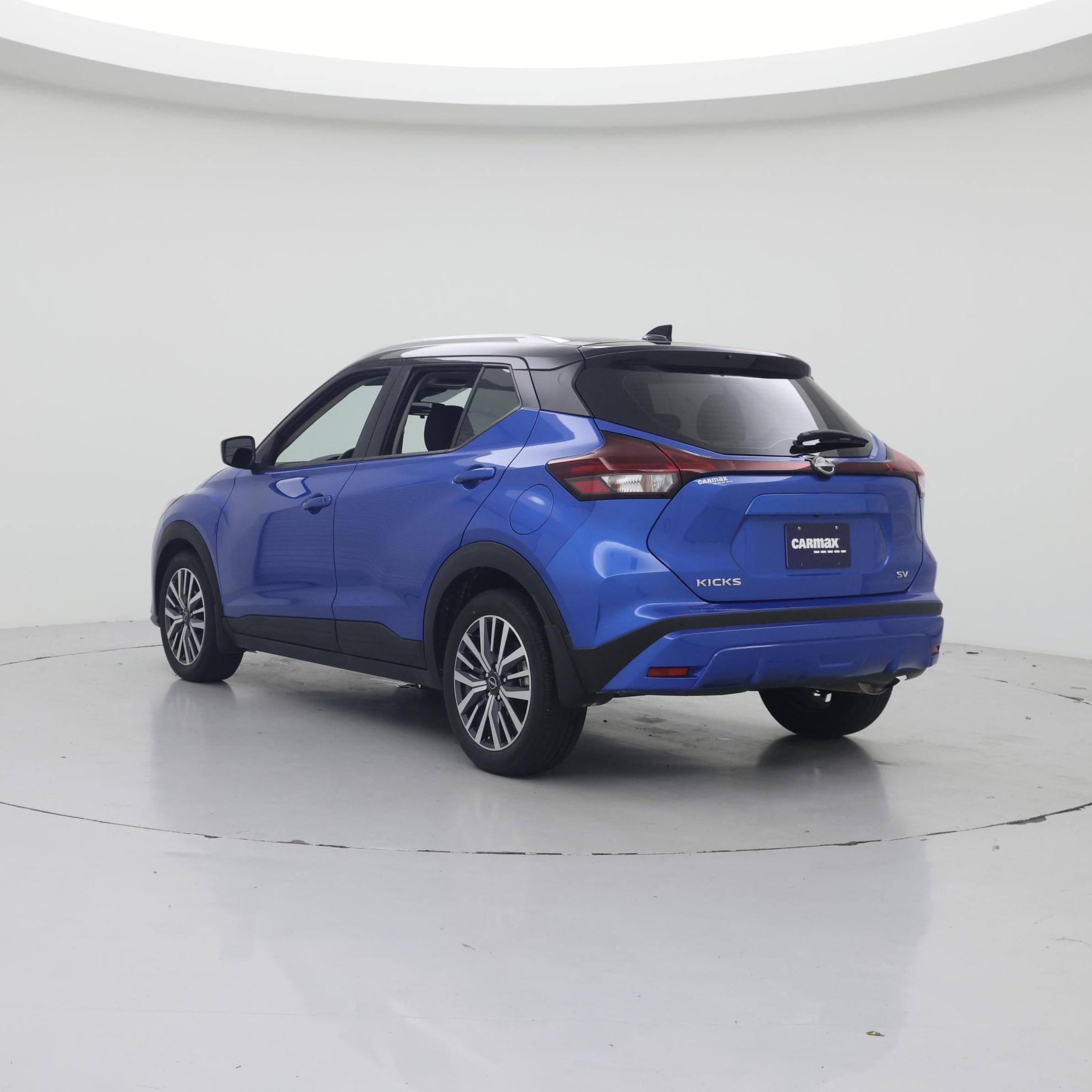 Thumbnail: 2023 Nissan Kicks - 2