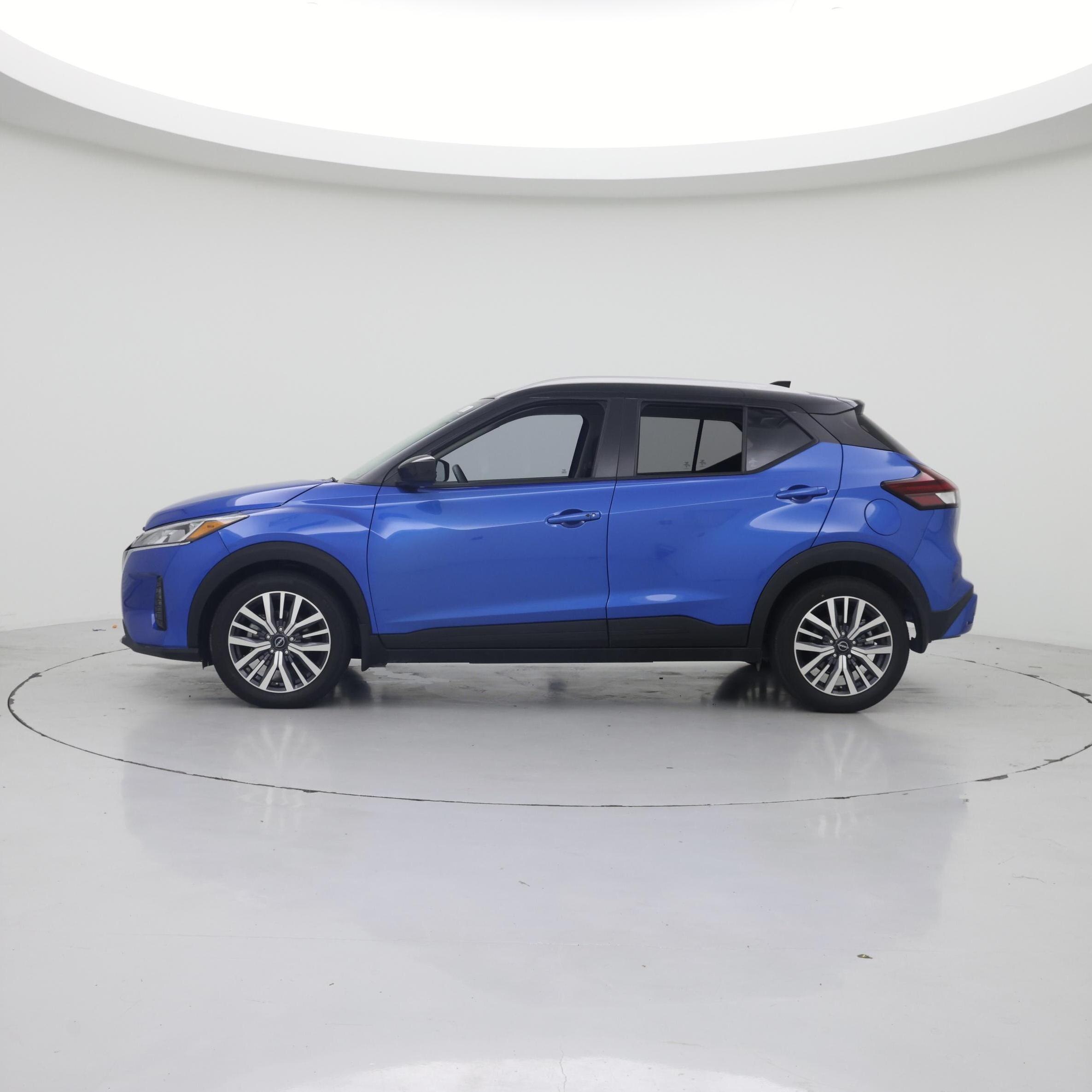 Thumbnail: 2023 Nissan Kicks - 3