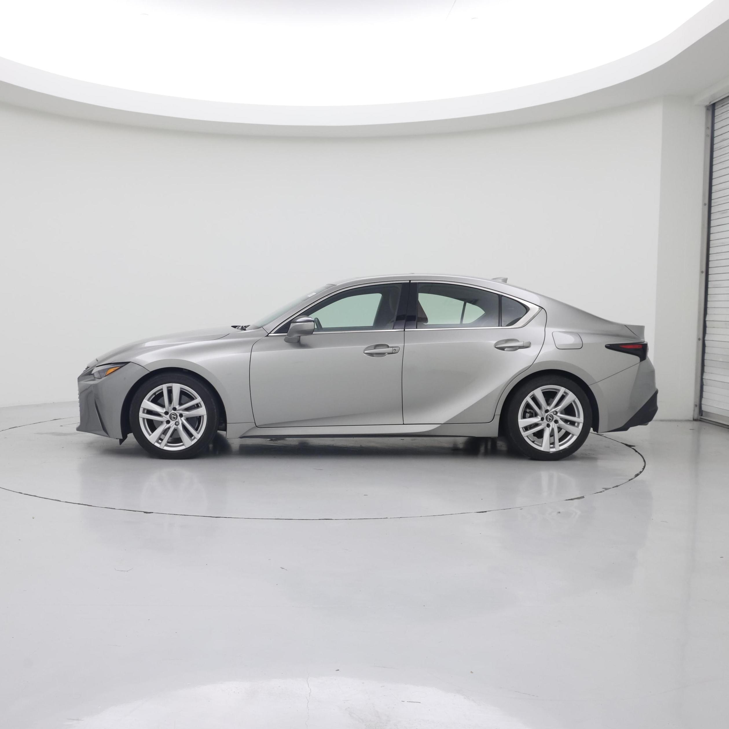 Thumbnail: 2023 Lexus IS - 3