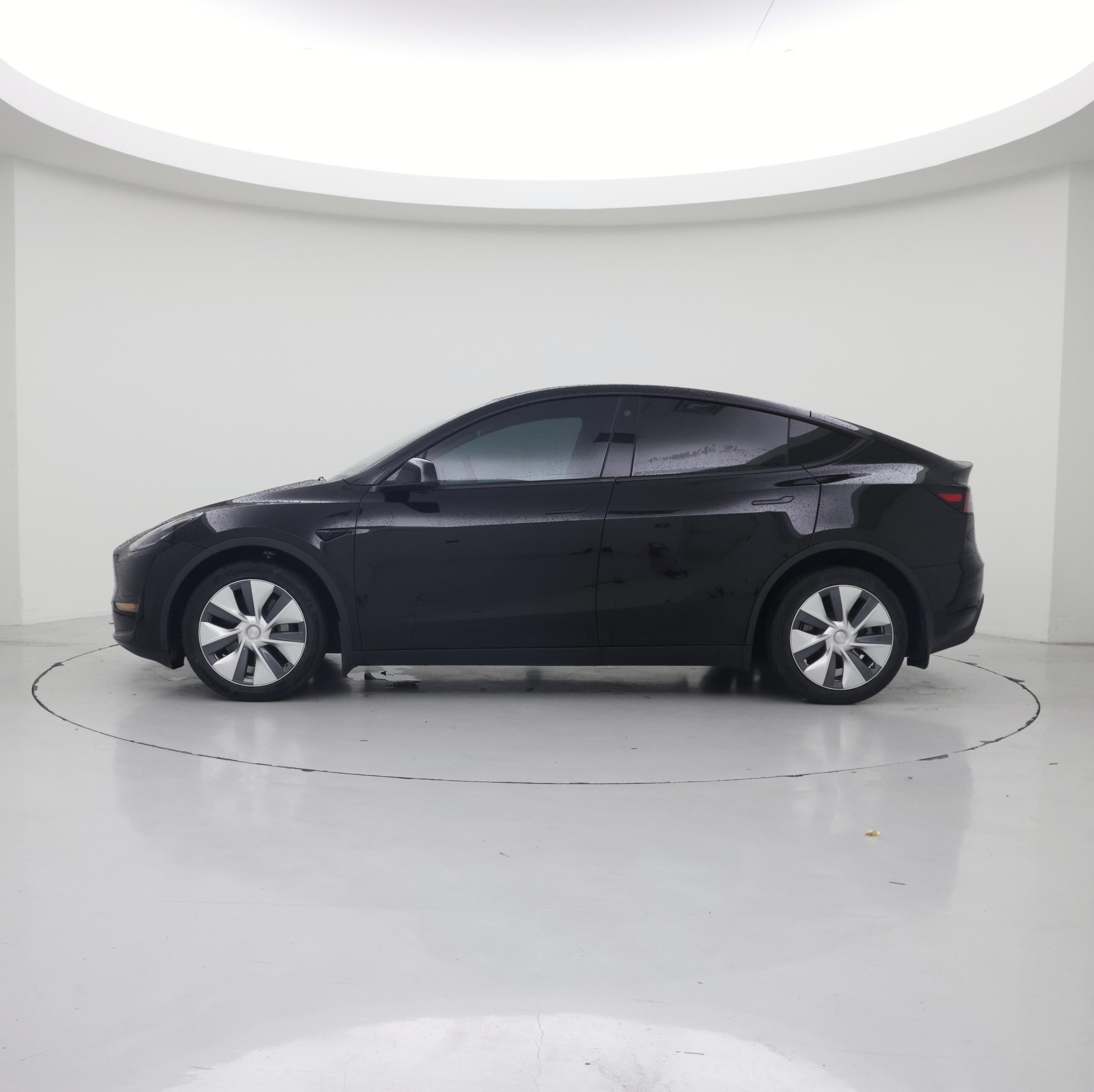 Thumbnail: 2023 Tesla Model Y - 3