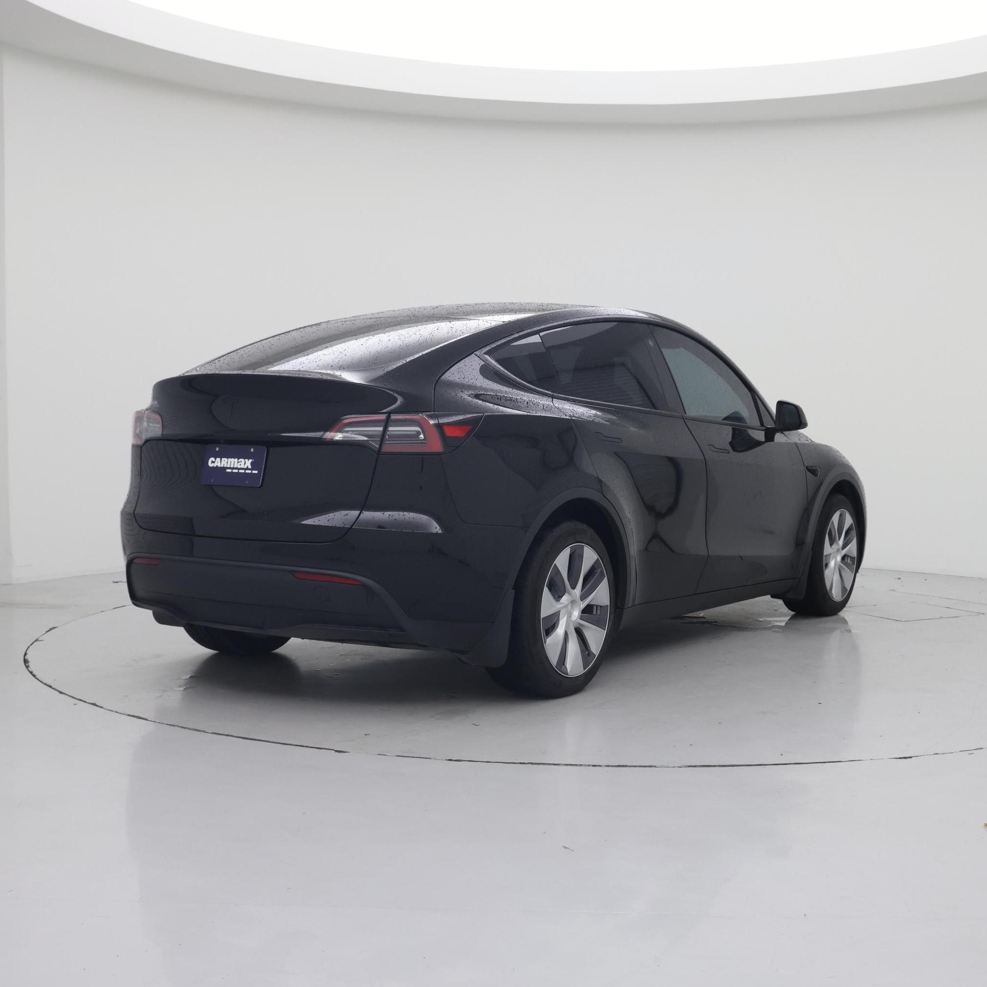 Thumbnail: 2023 Tesla Model Y - 8