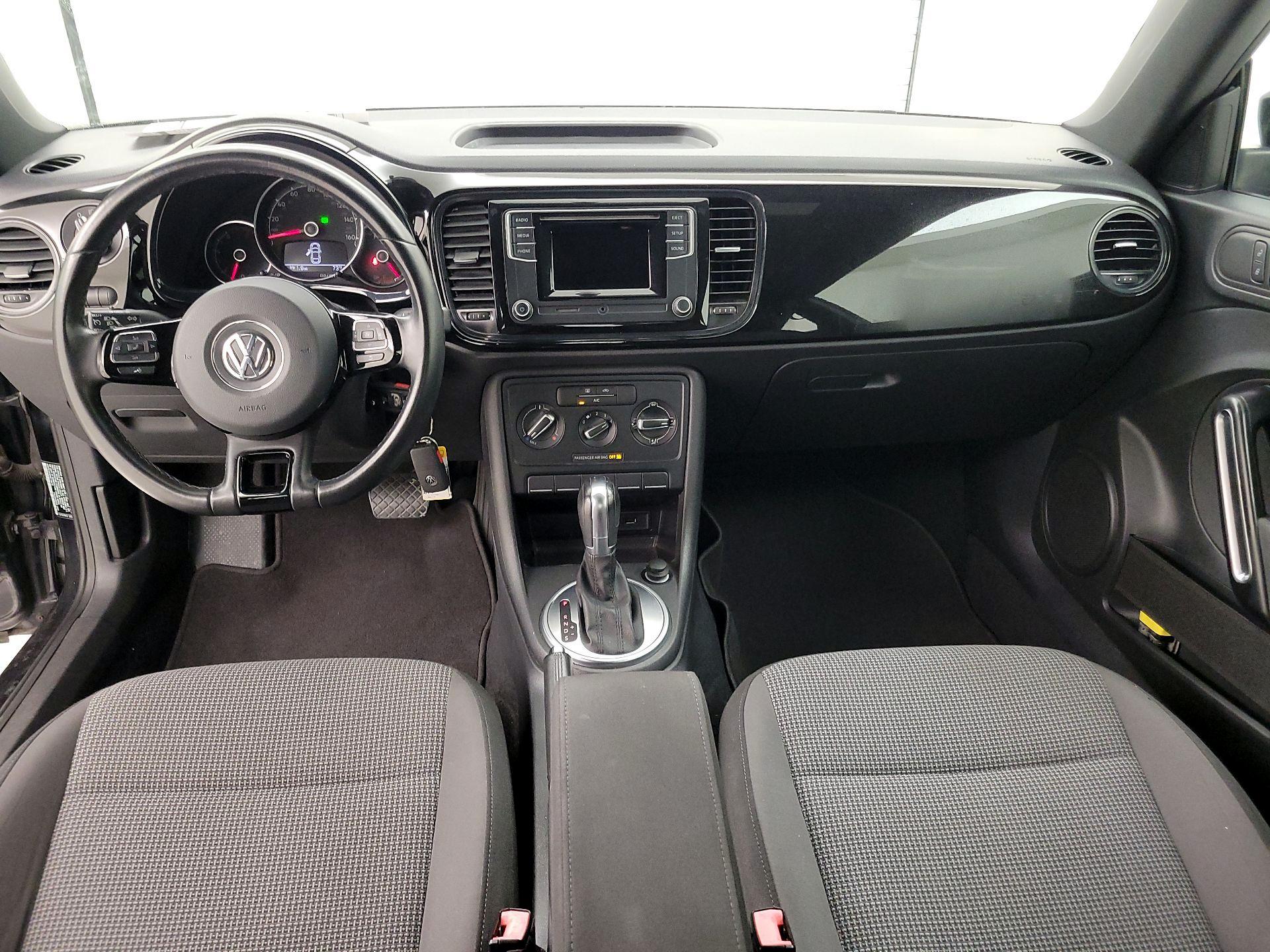 Thumbnail: 2019 Volkswagen Beetle - 9