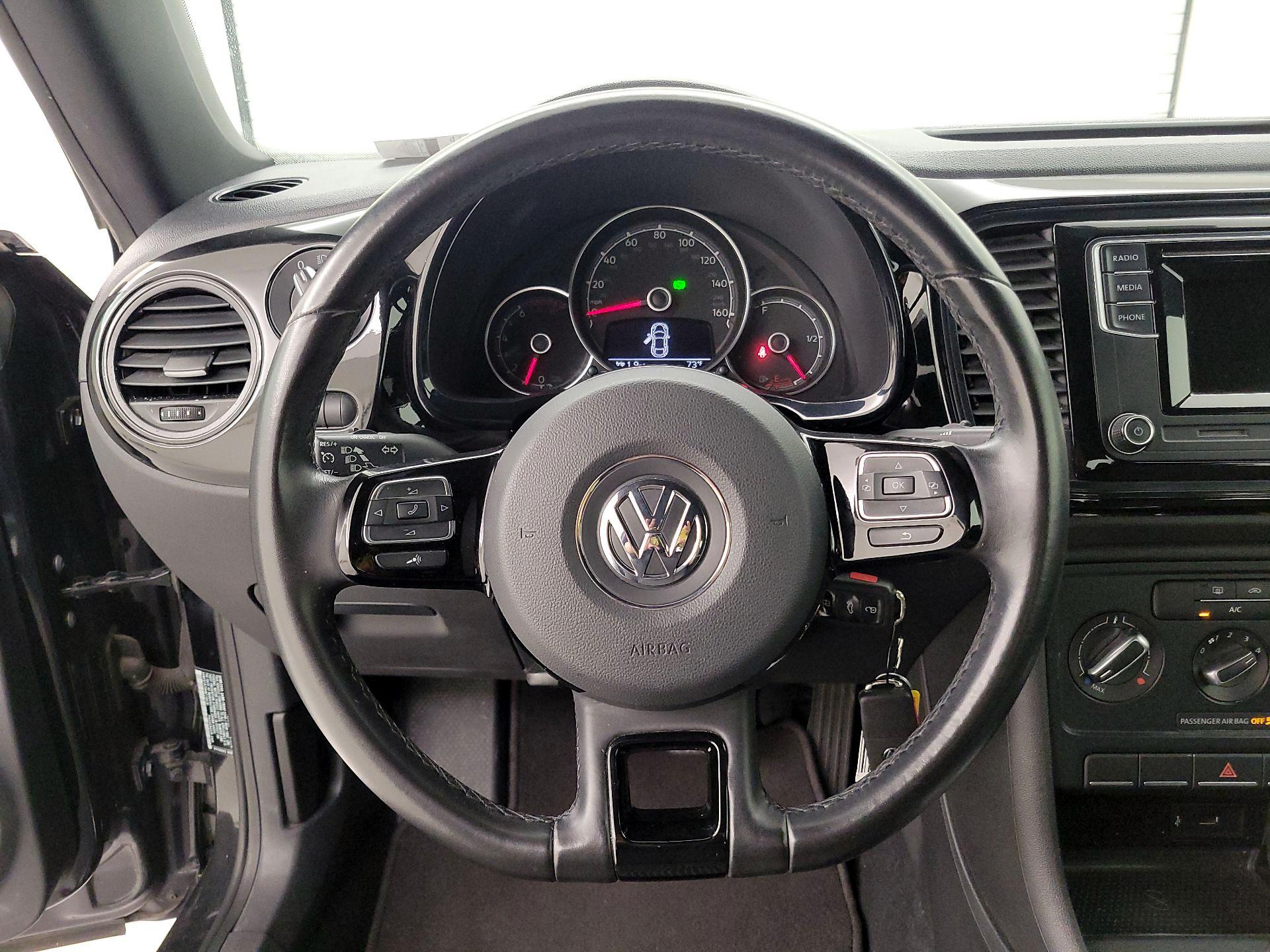 Thumbnail: 2019 Volkswagen Beetle - 10