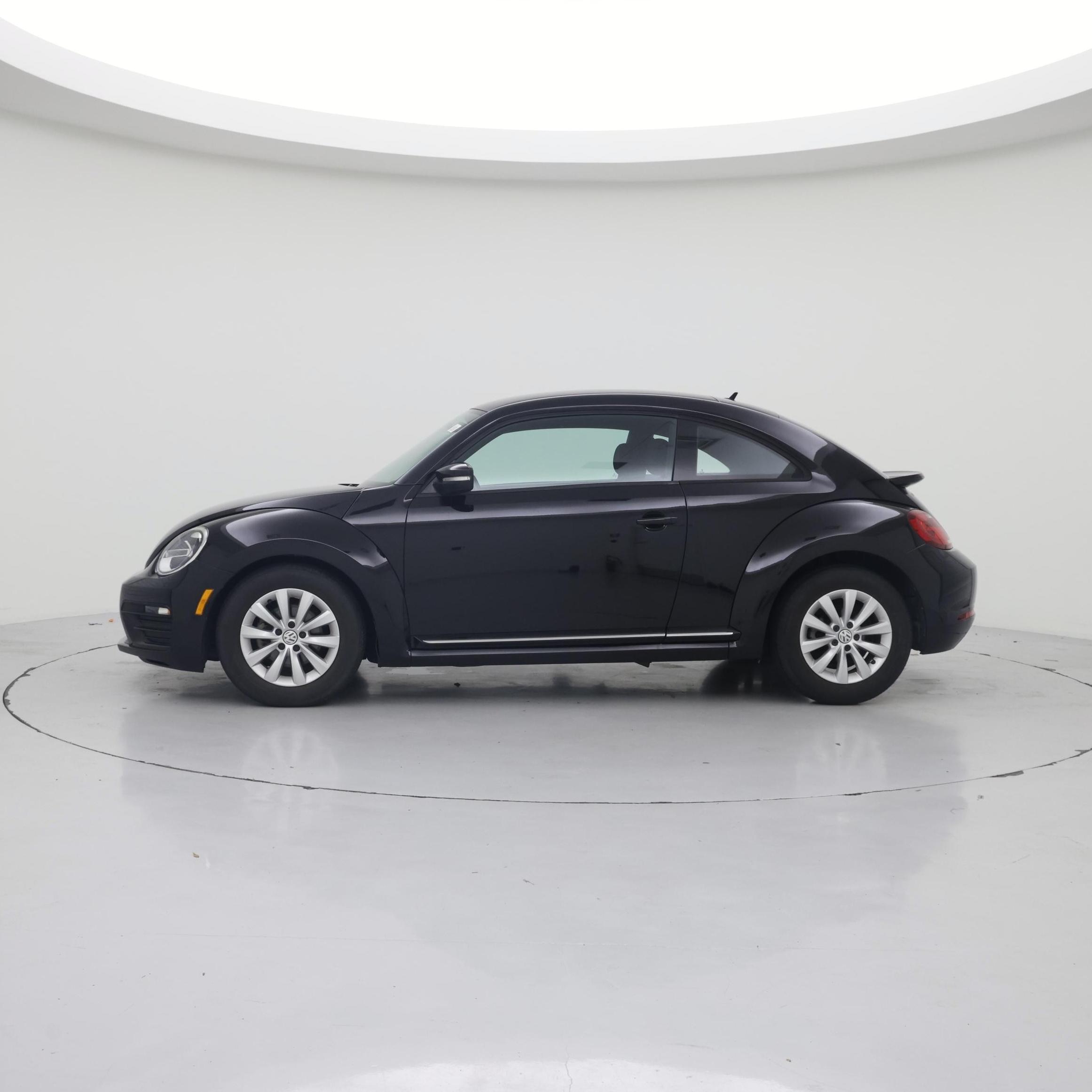 Thumbnail: 2019 Volkswagen Beetle - 3