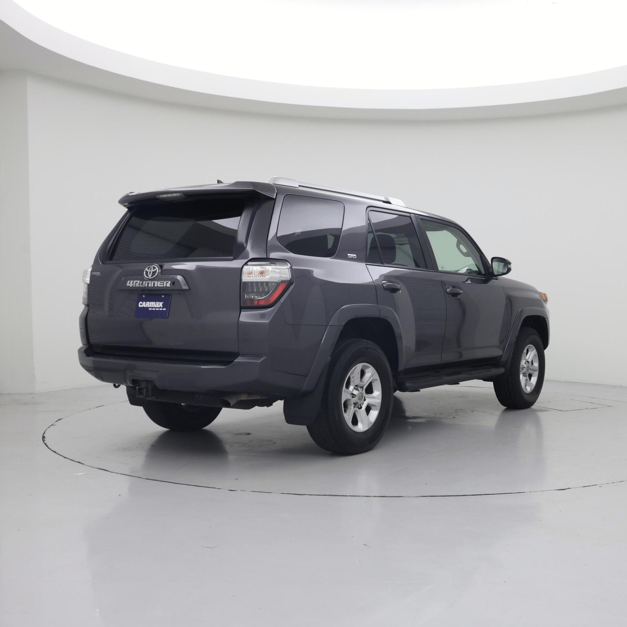 Thumbnail: 2015 Toyota 4Runner - 8