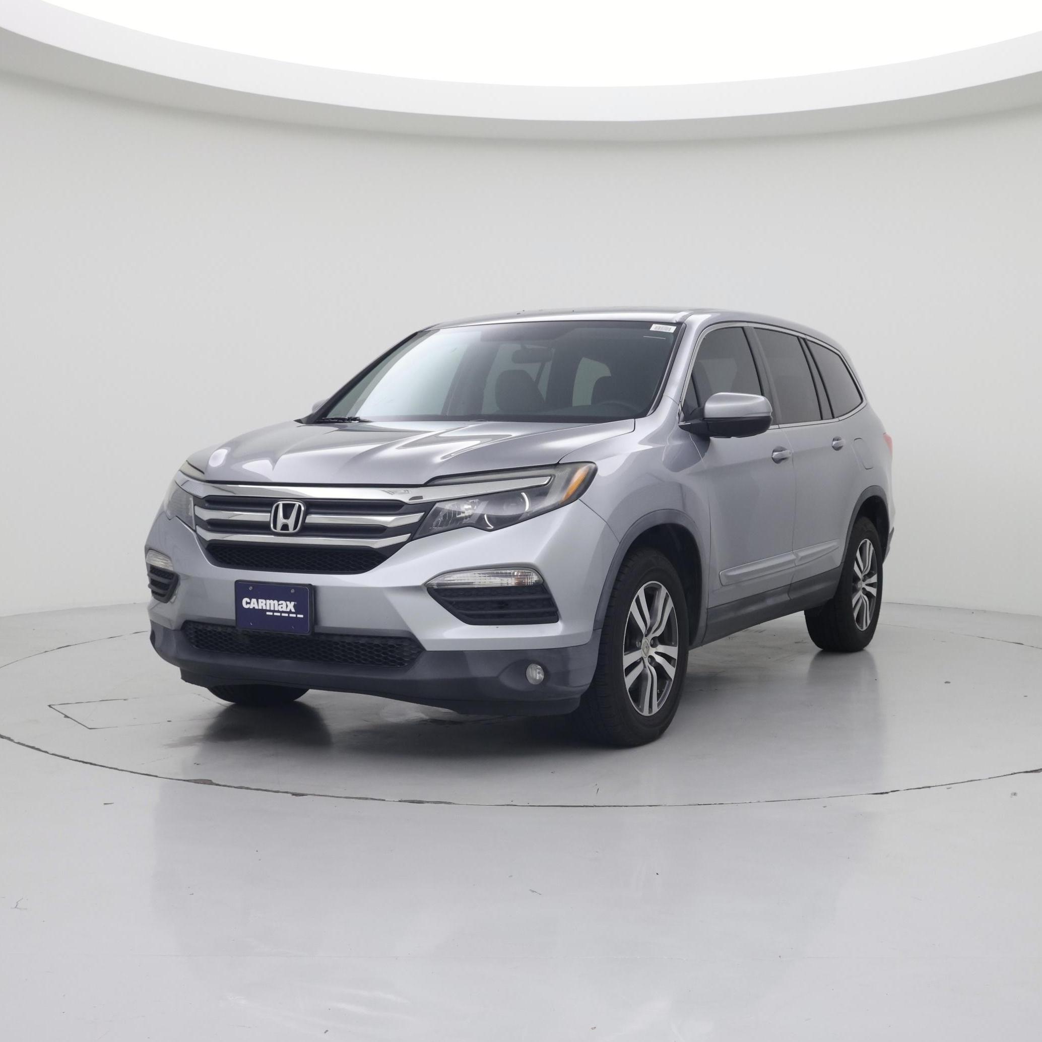 Thumbnail: 2017 Honda Pilot - 4
