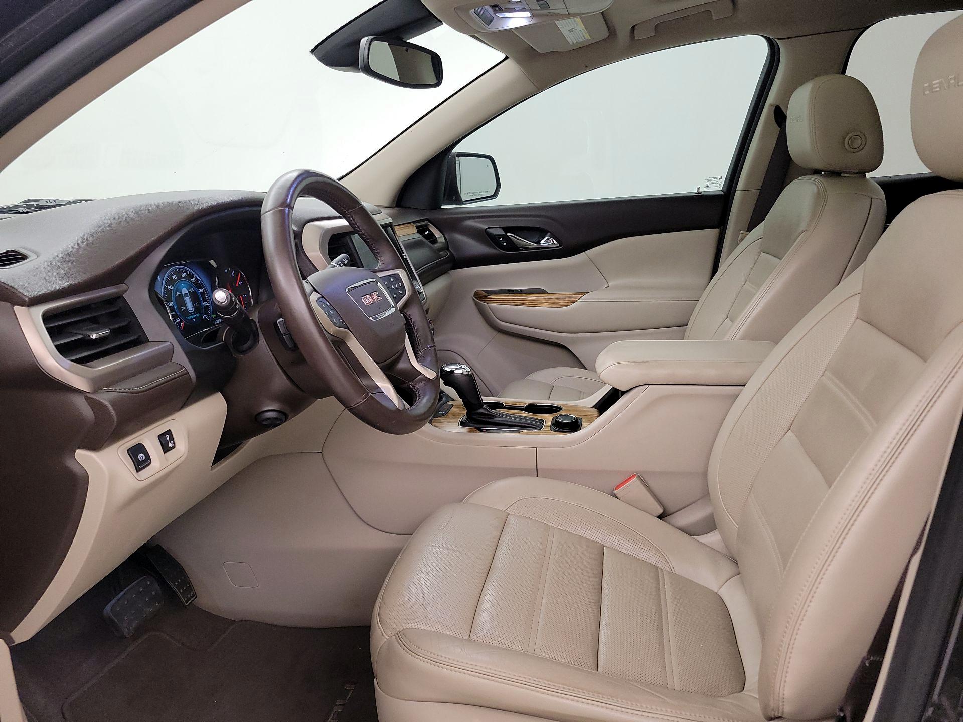 Thumbnail: 2017 GMC Acadia - 11