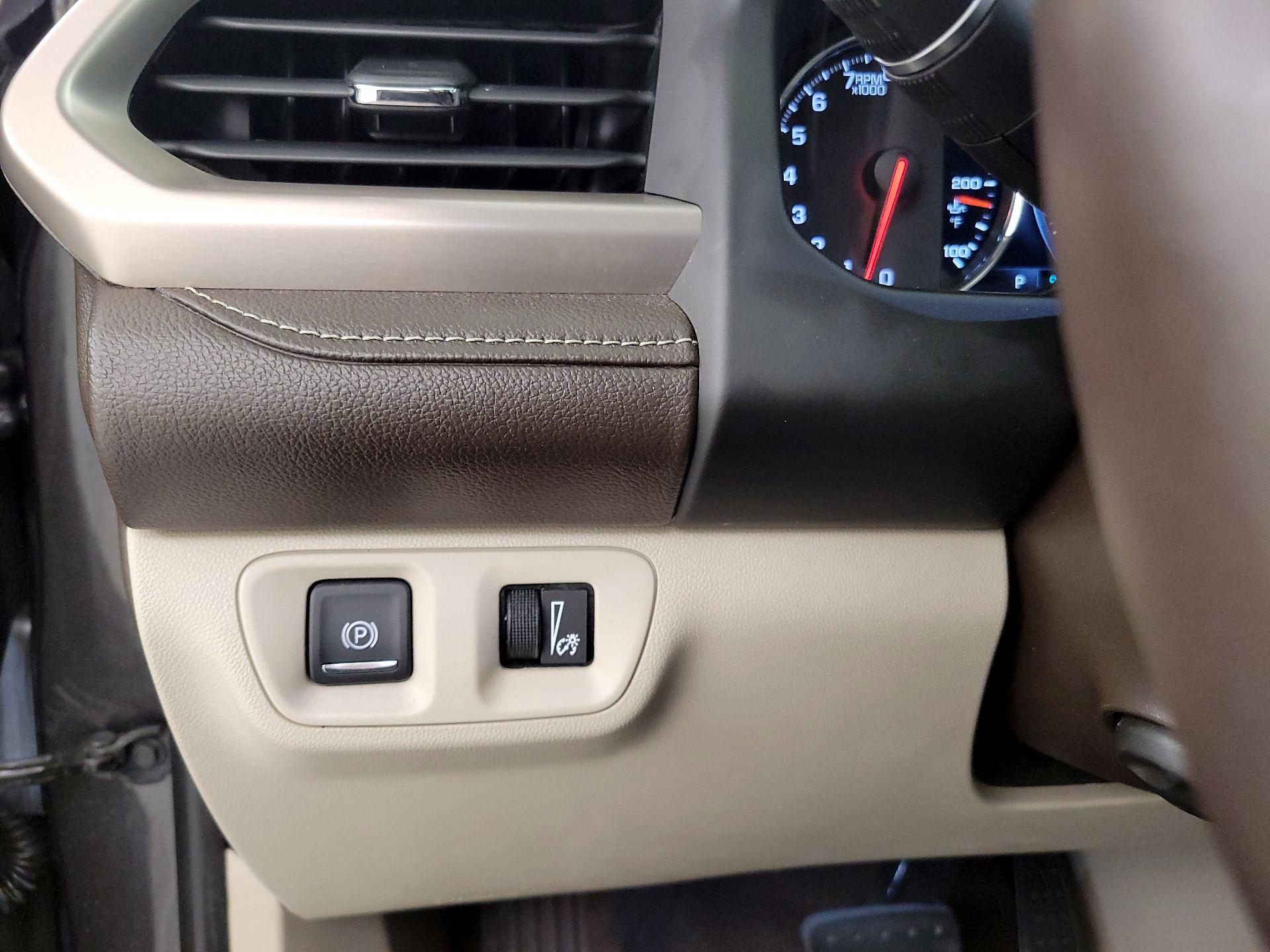 Thumbnail: 2017 GMC Acadia - 13
