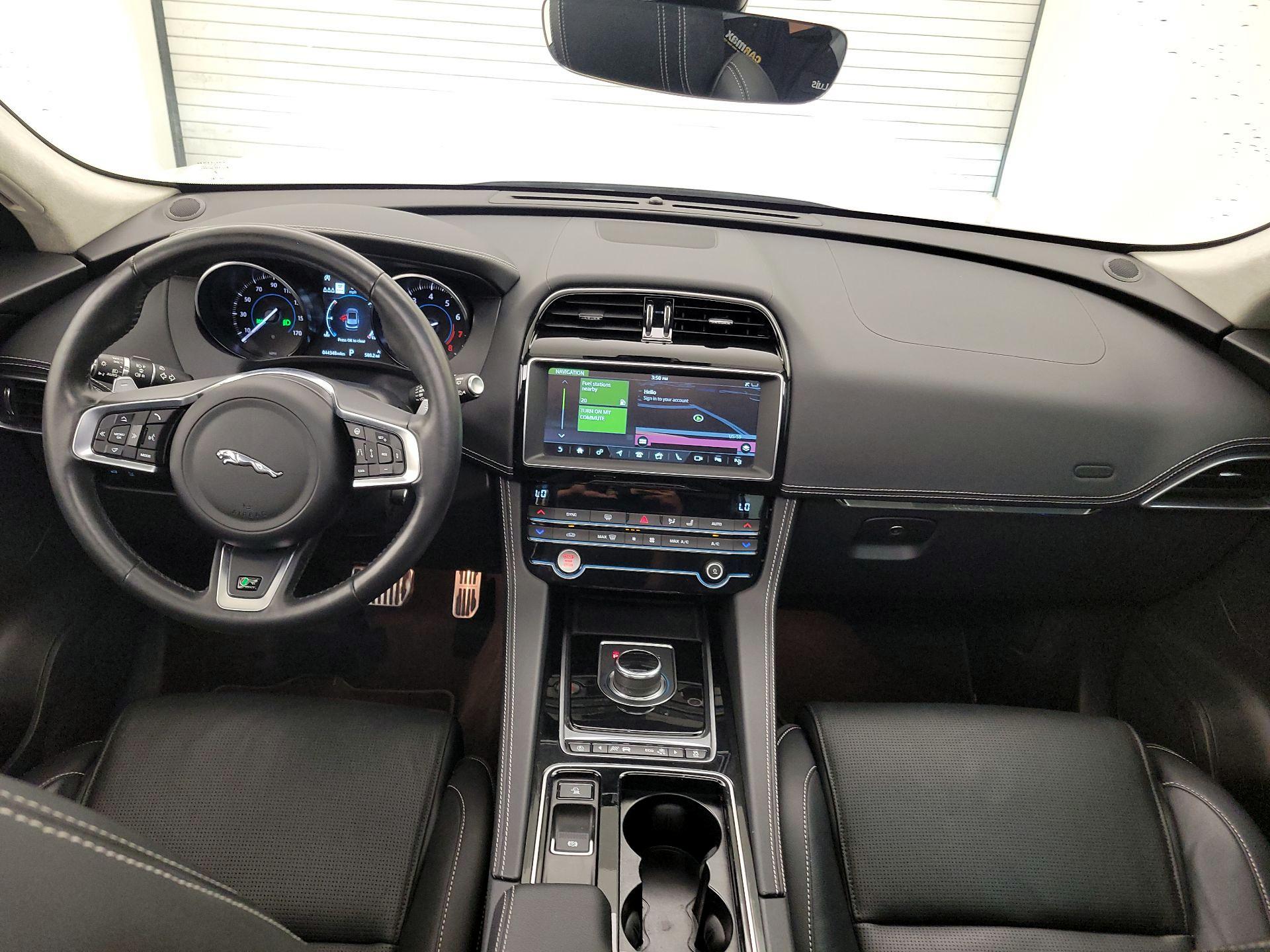 Thumbnail: 2020 Jaguar F-Pace - 9