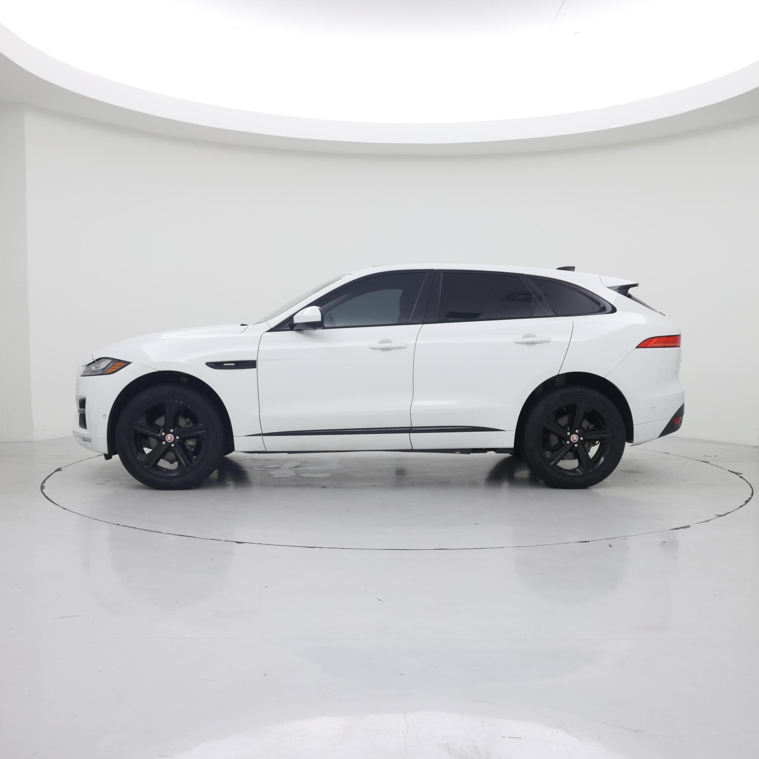 Thumbnail: 2020 Jaguar F-Pace - 3