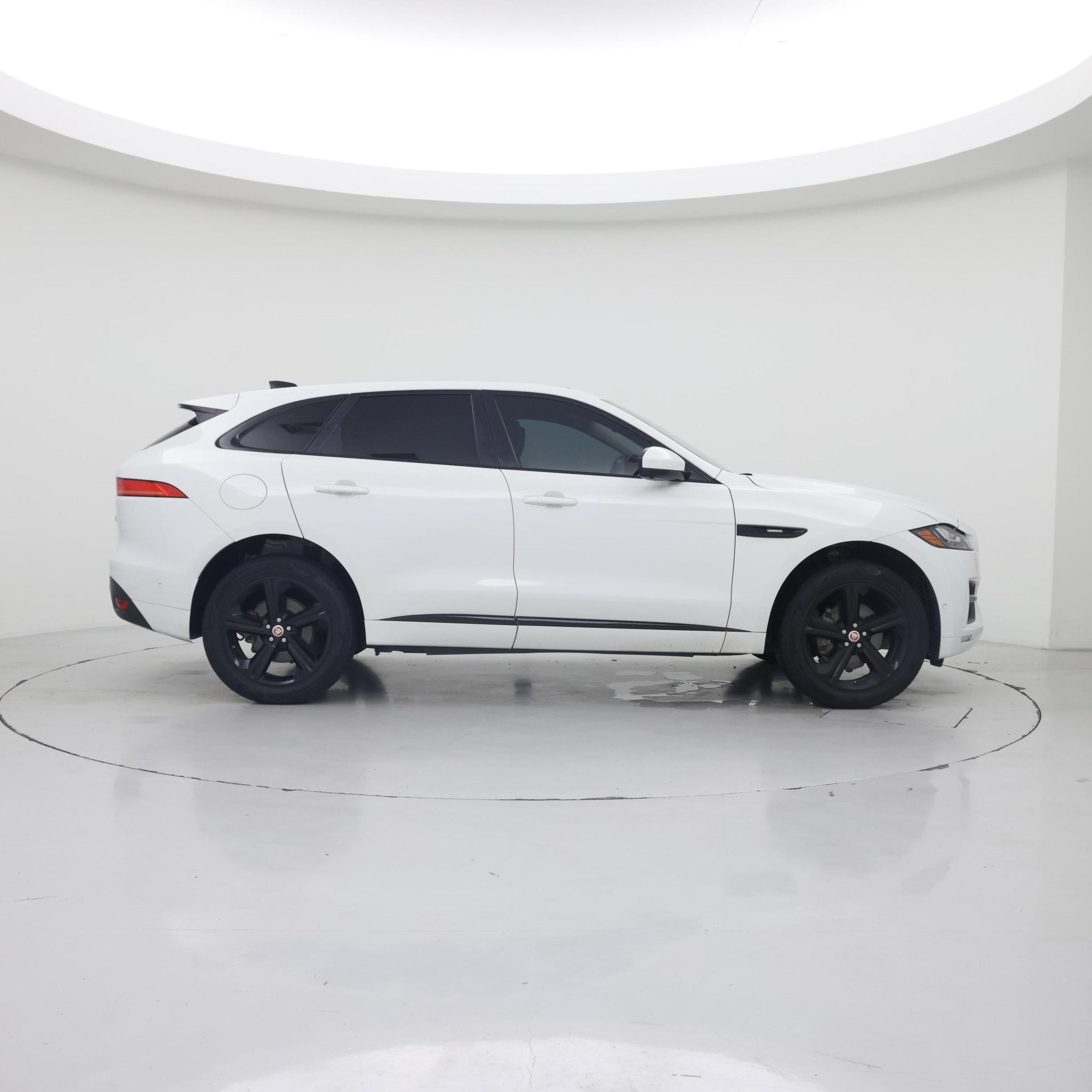 Thumbnail: 2020 Jaguar F-Pace - 7