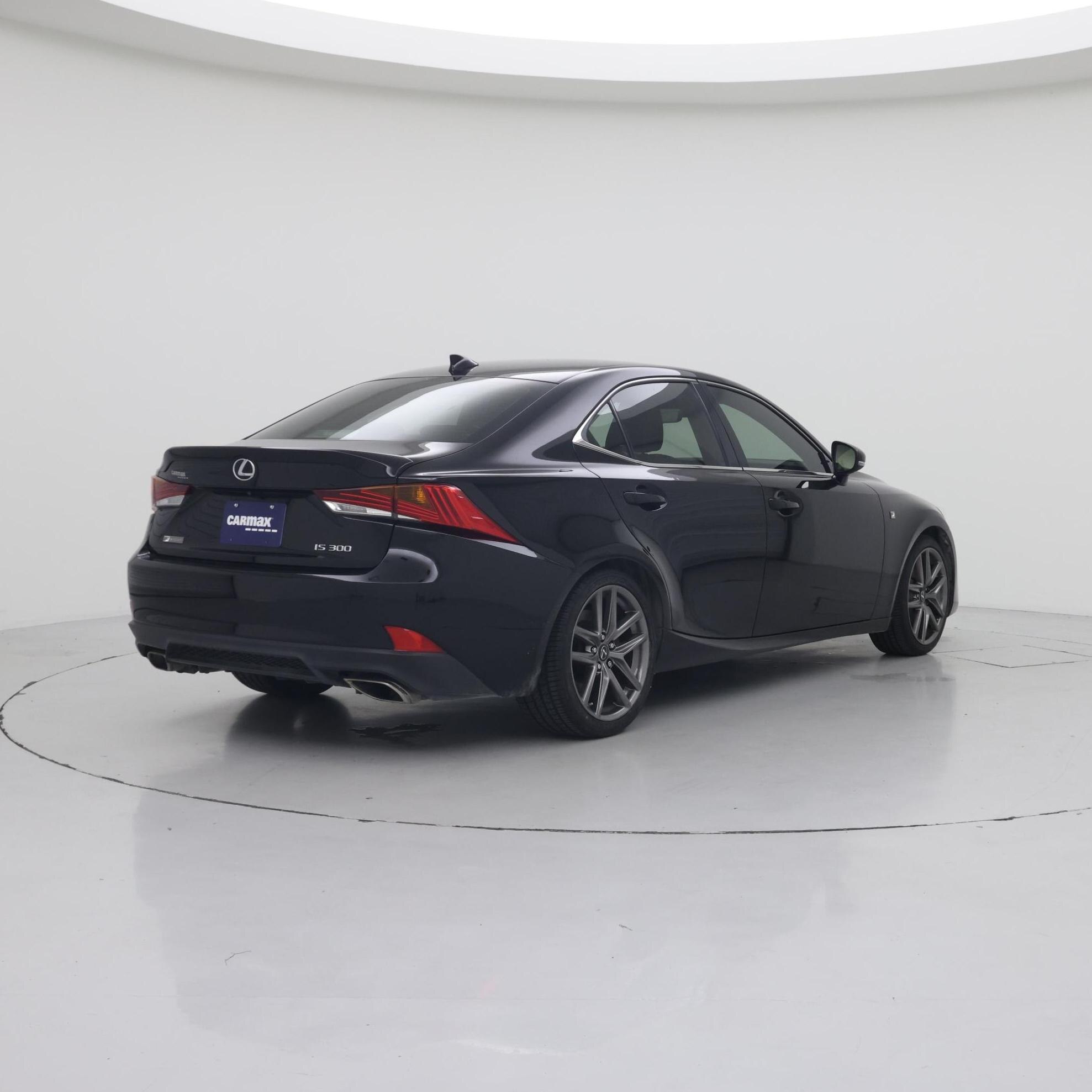 Thumbnail: 2018 Lexus IS - 8