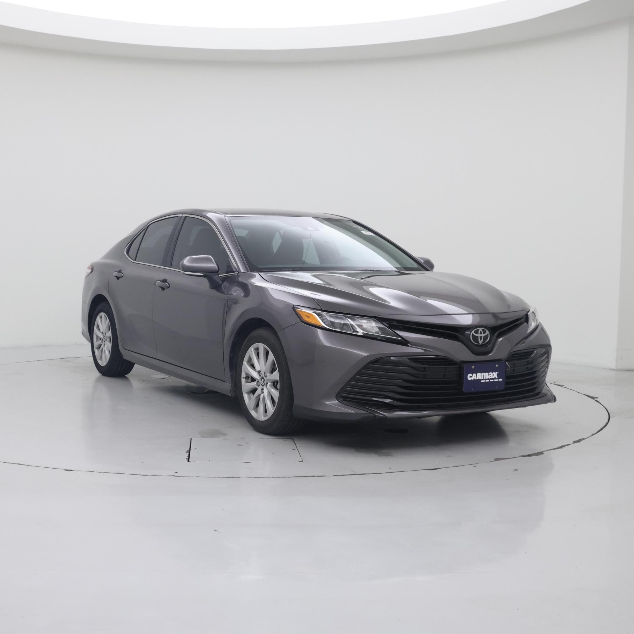  2019 Toyota Camry LE FWD   