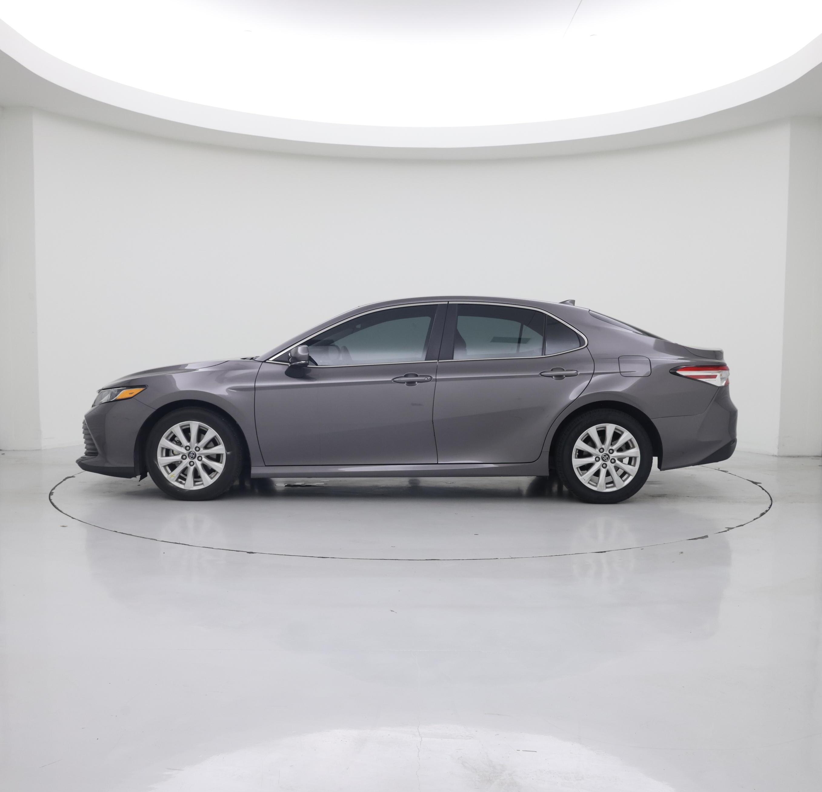 Thumbnail: 2019 Toyota Camry - 3
