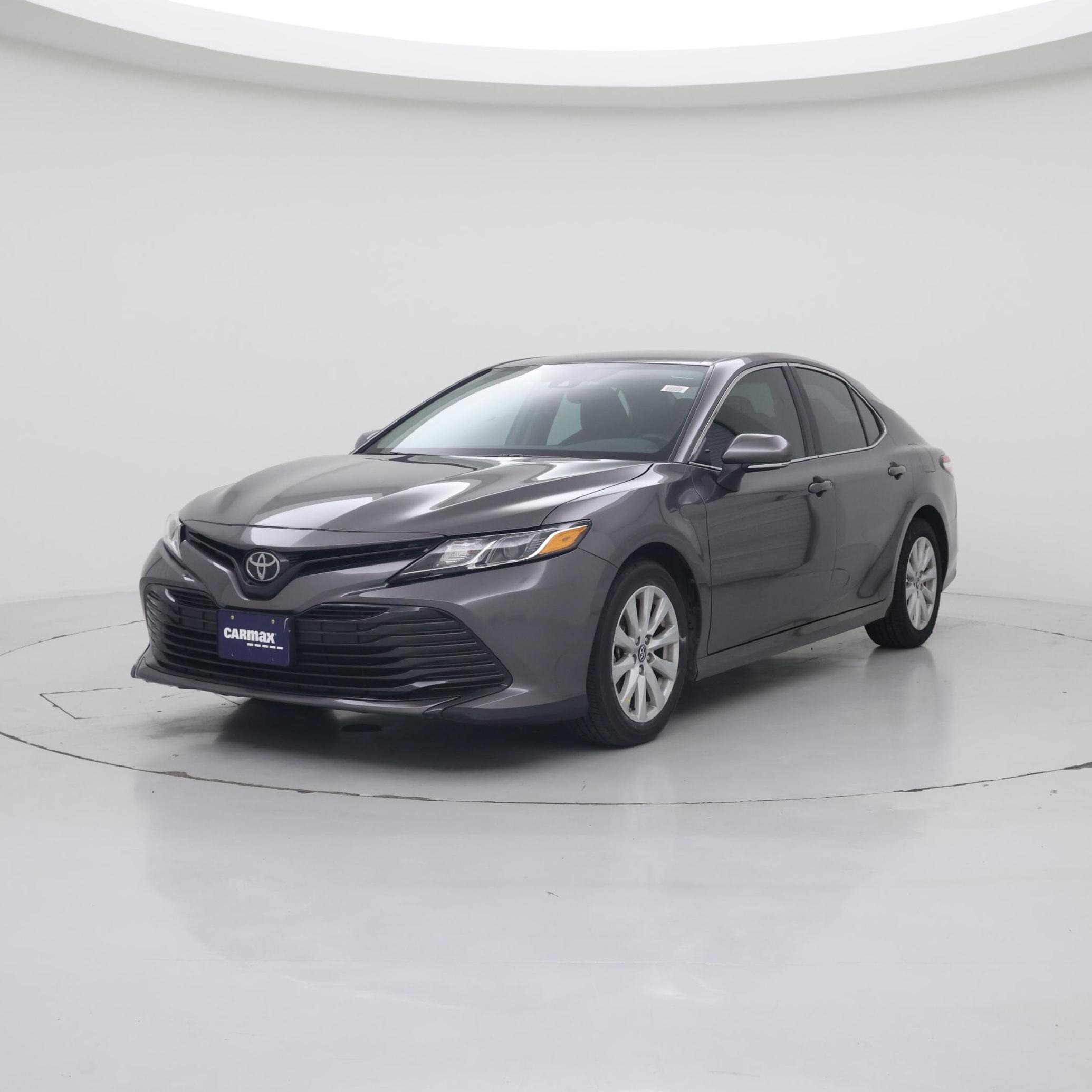 Thumbnail: 2019 Toyota Camry - 4