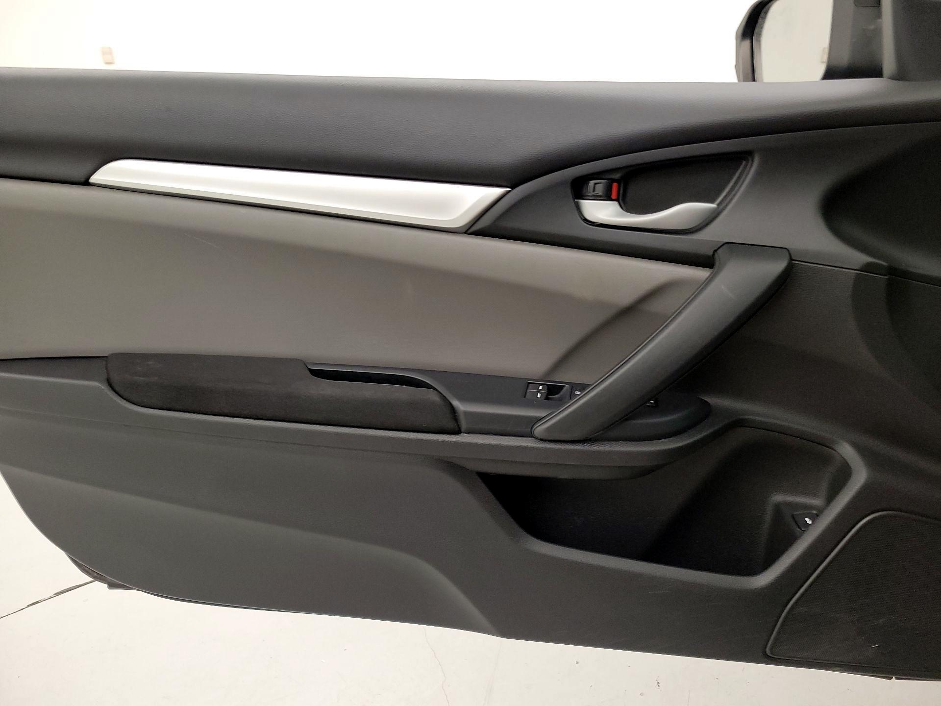 Thumbnail: 2017 Honda Civic - 12