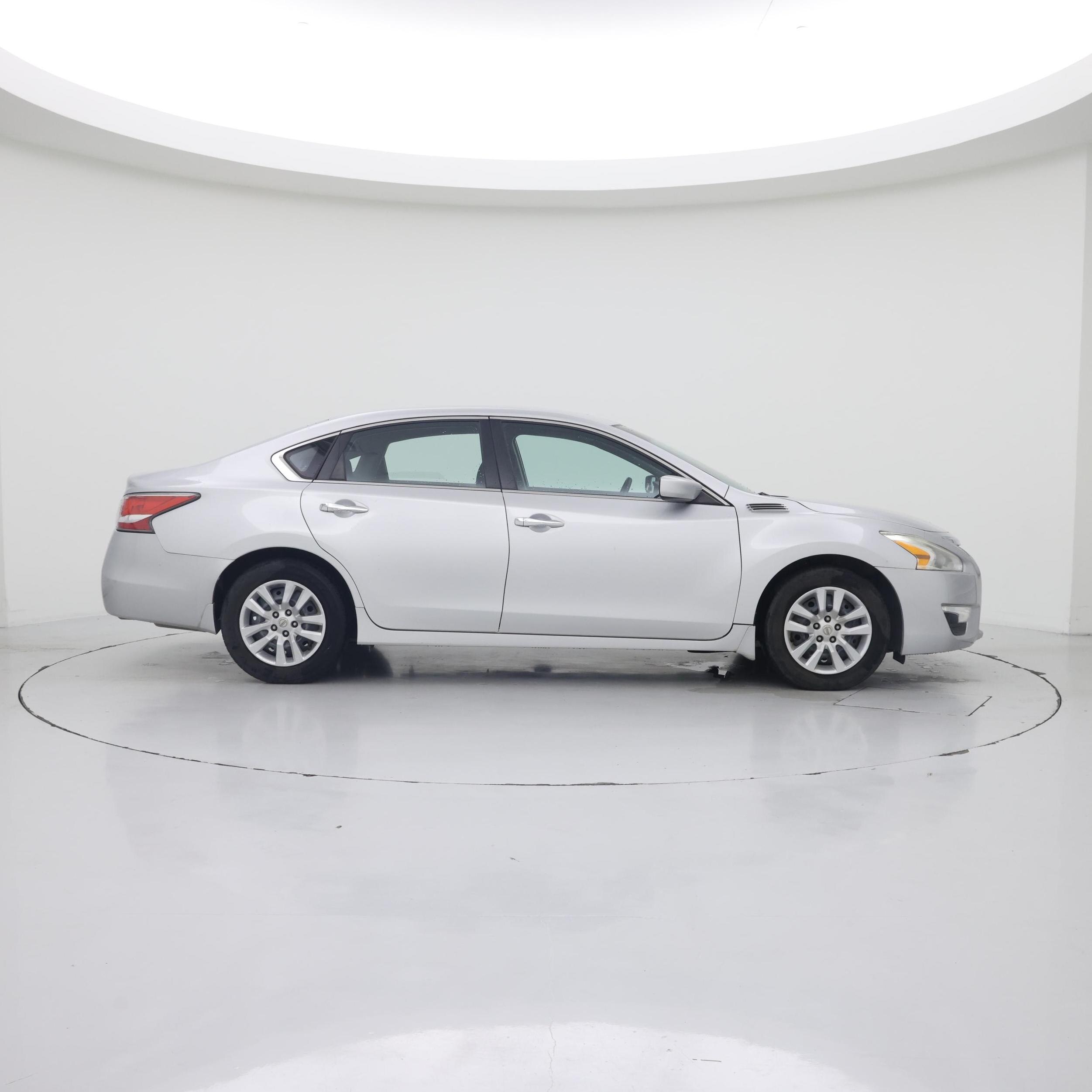Thumbnail: 2015 Nissan Altima - 7