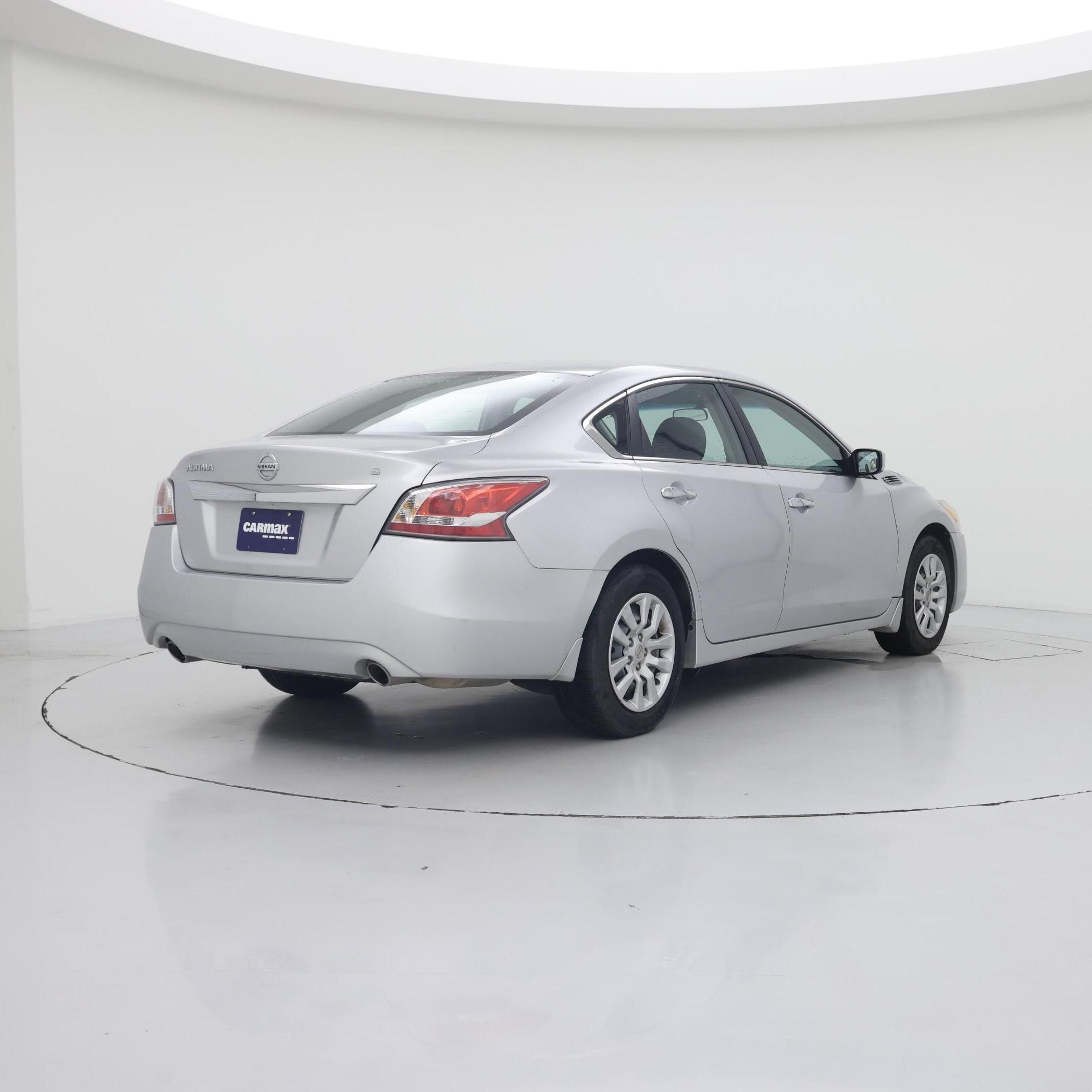 Thumbnail: 2015 Nissan Altima - 8