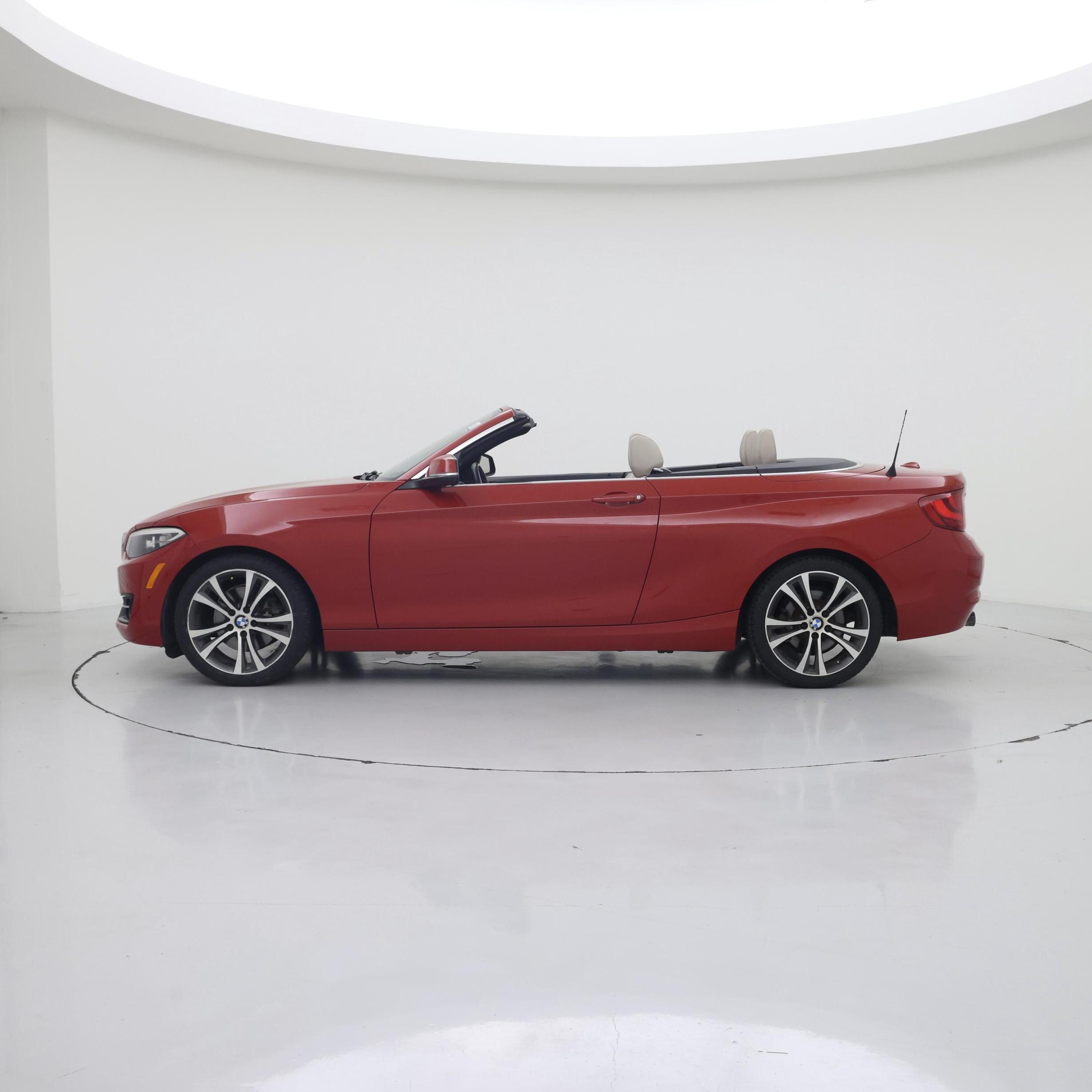 Thumbnail: 2016 BMW 2 Series - 3
