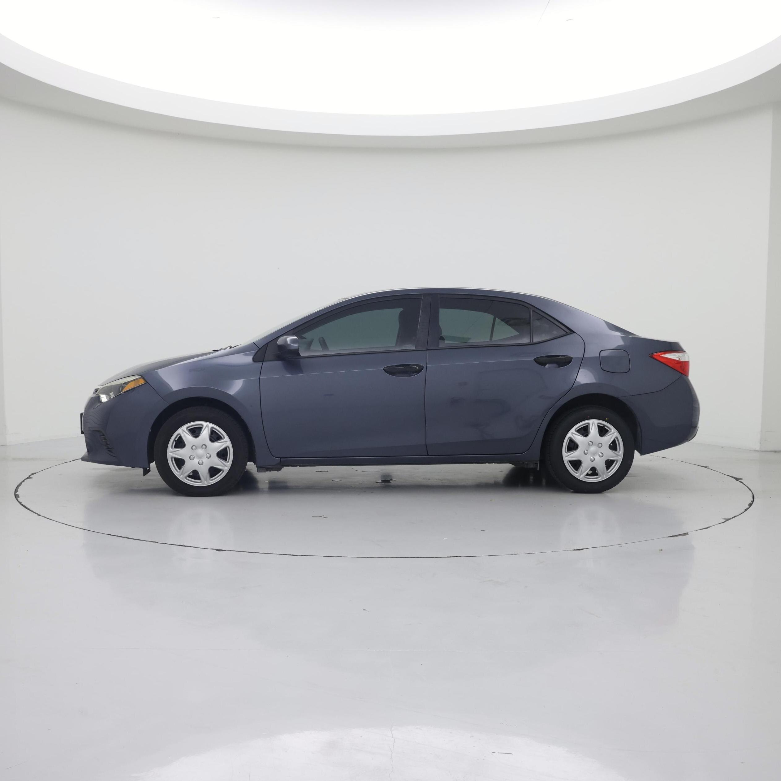 Thumbnail: 2016 Toyota Corolla - 3