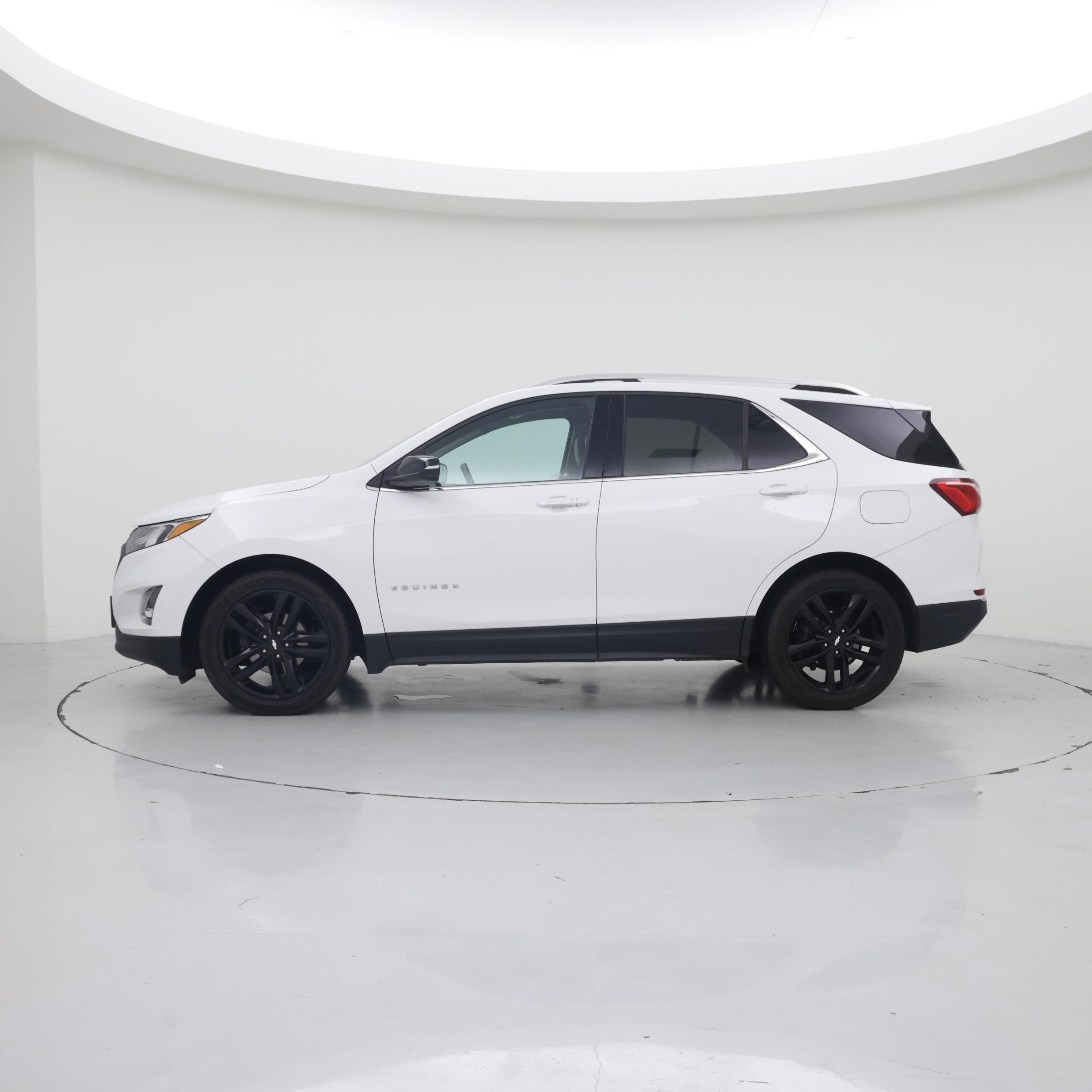 Thumbnail: 2020 Chevrolet Equinox - 3