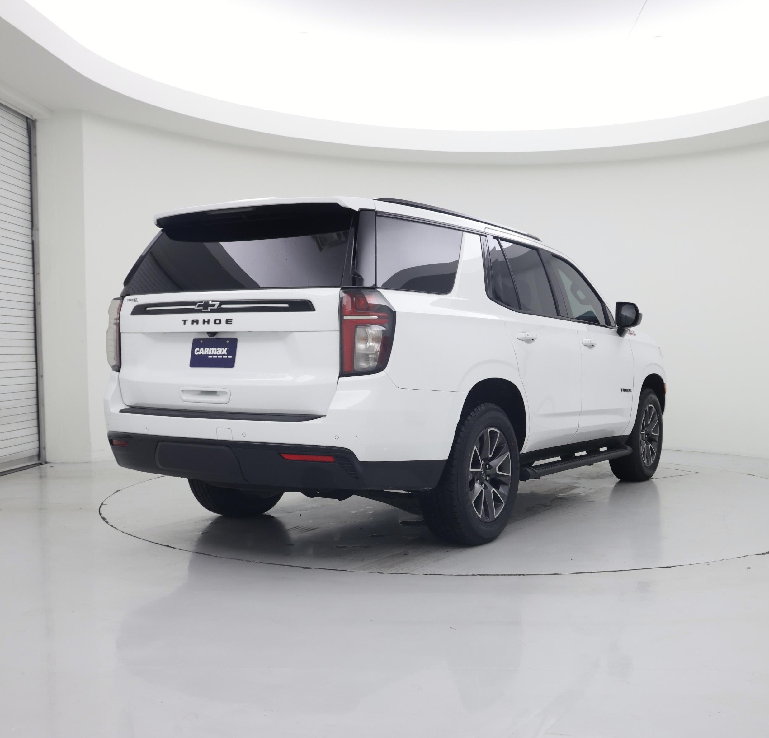Thumbnail: 2023 Chevrolet Tahoe - 8