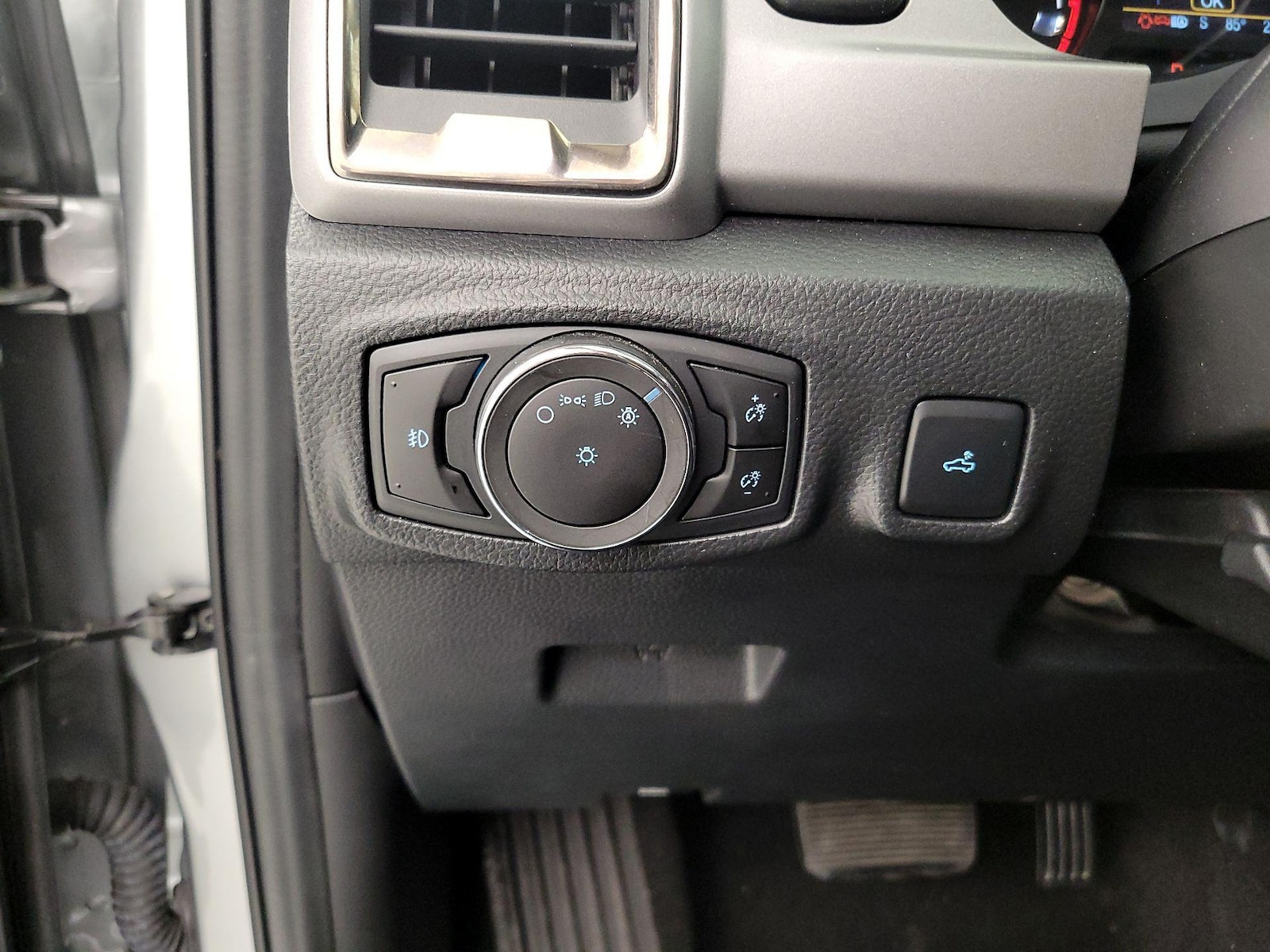 2023 Ford Ranger XLT - Photo 14