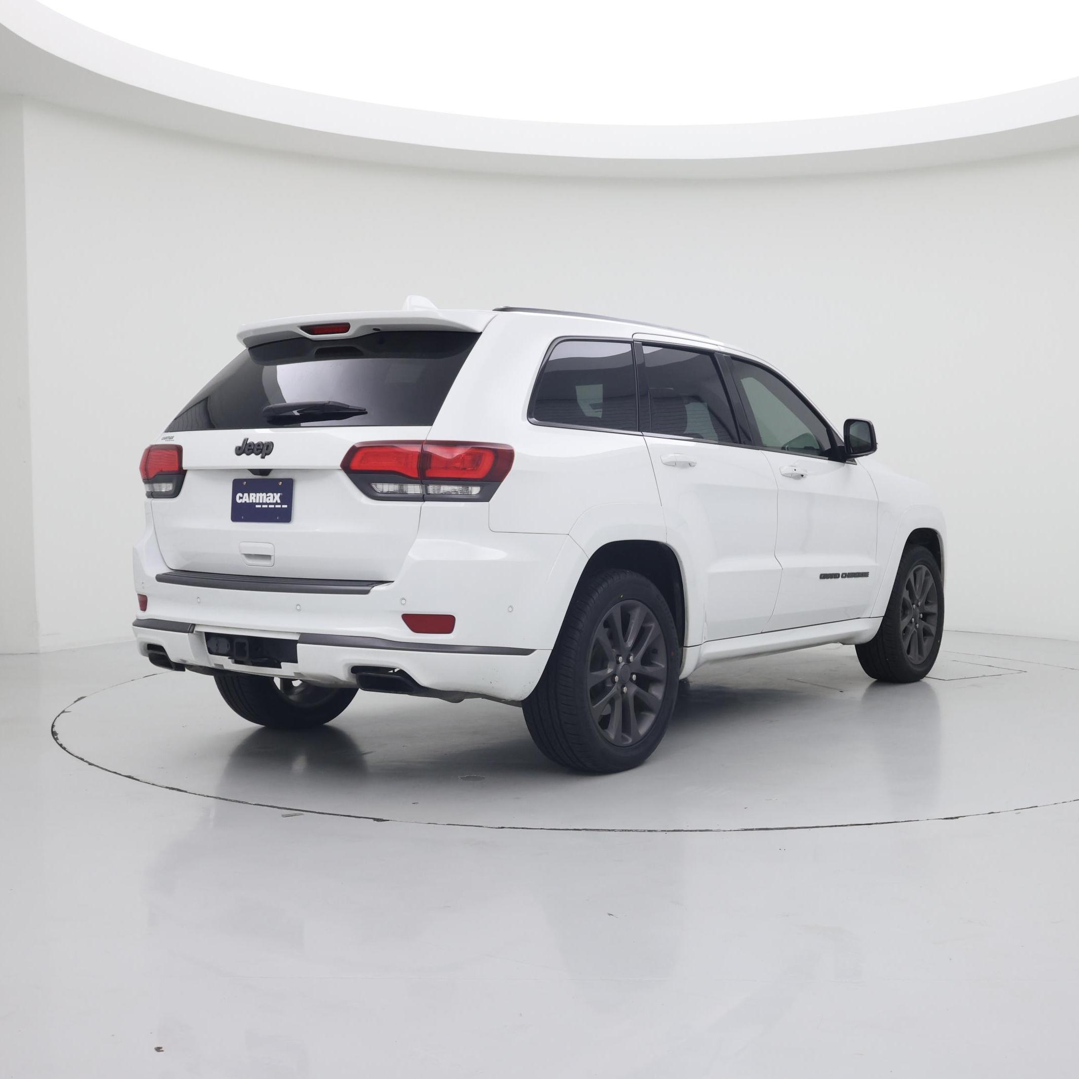 Thumbnail: 2019 Jeep Grand Cherokee - 8