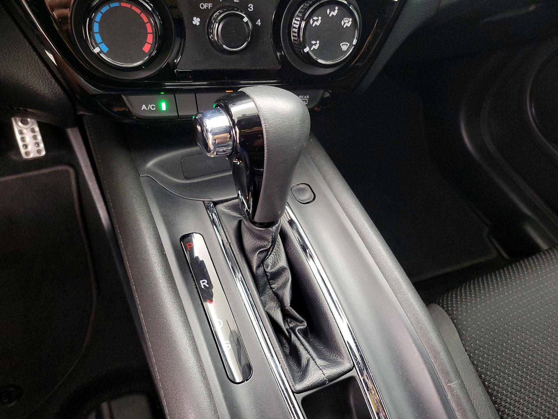 Thumbnail: 2022 Honda HR-V - 17