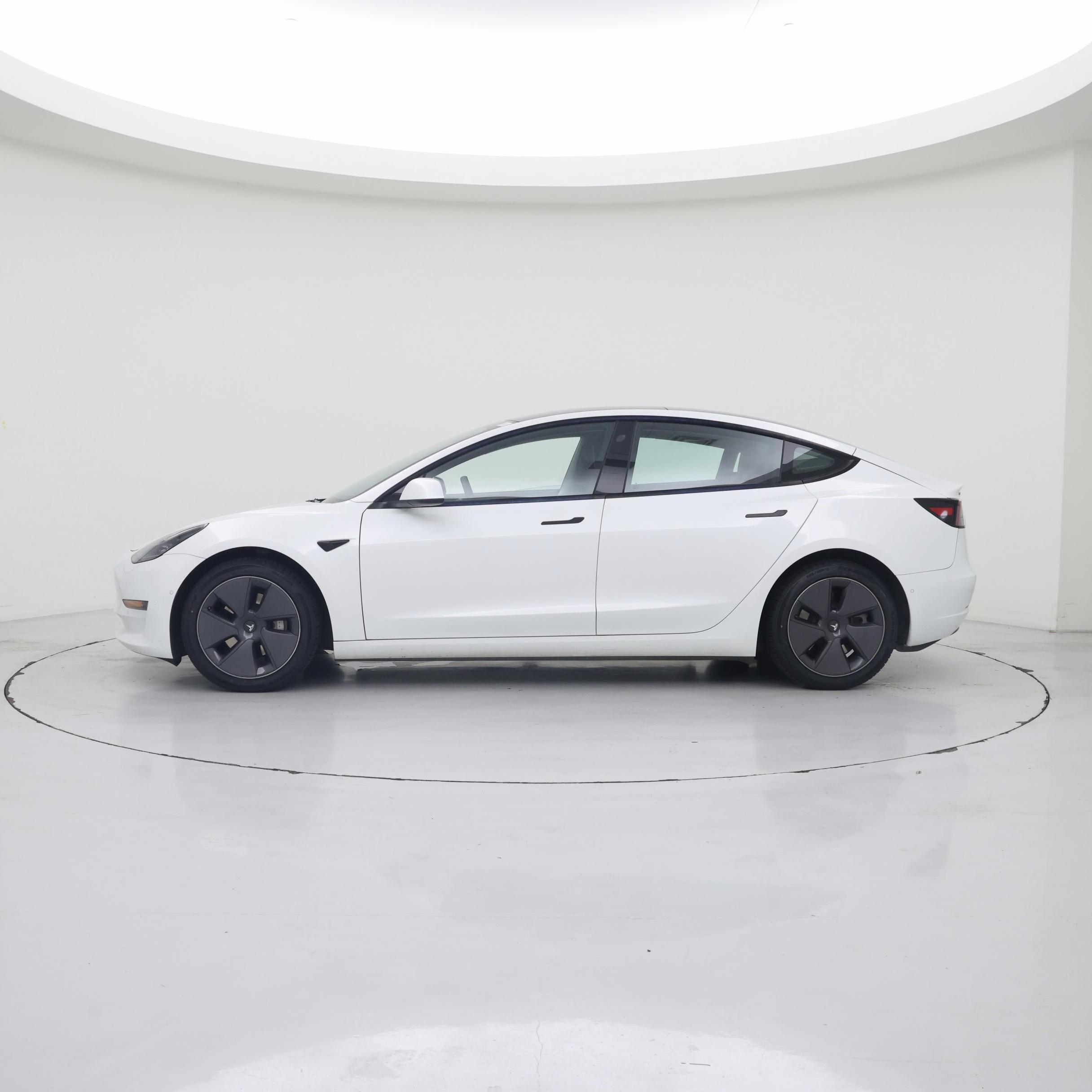 Thumbnail: 2022 Tesla Model 3 - 3
