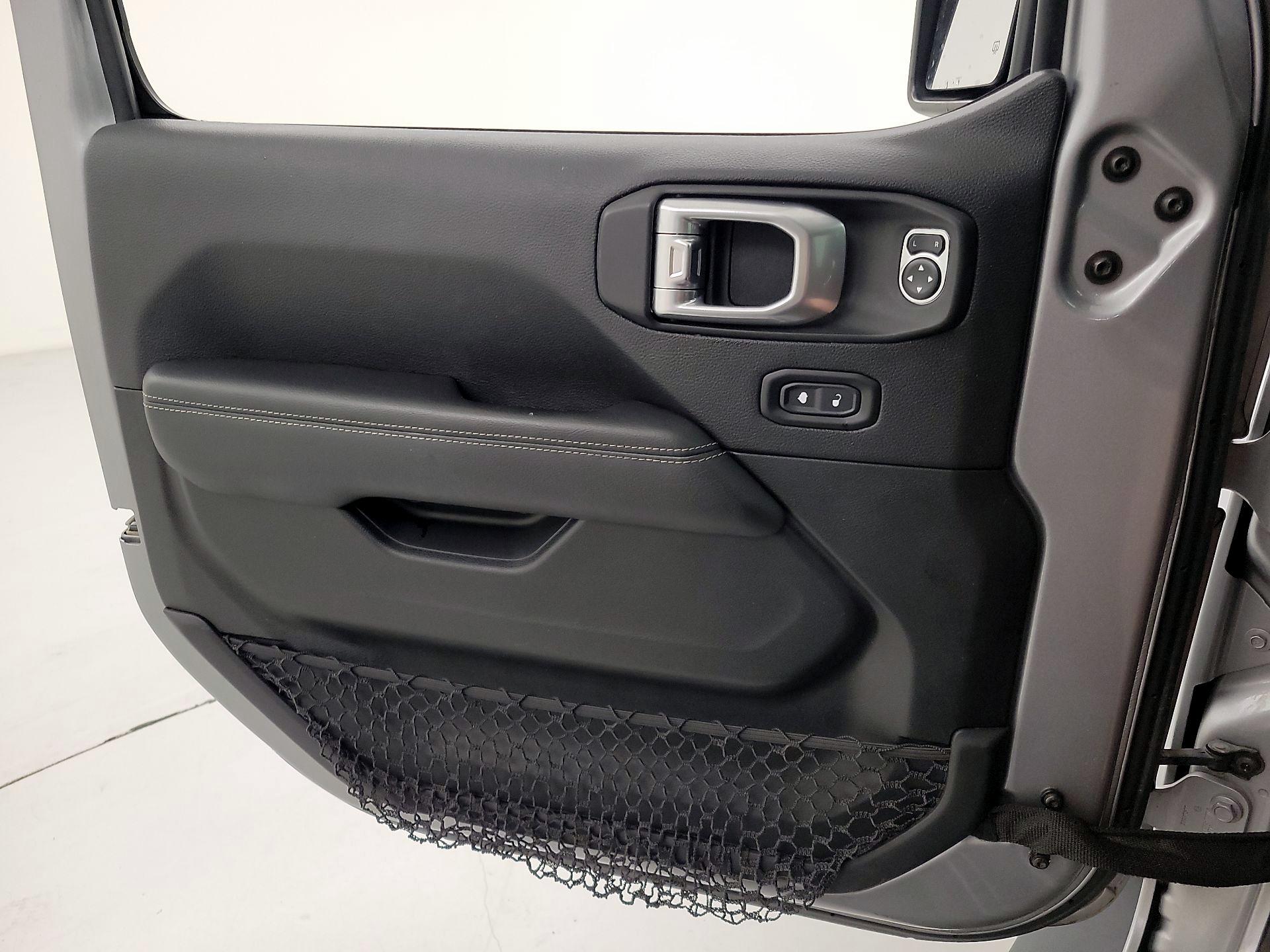 Thumbnail: 2020 Jeep Gladiator - 12