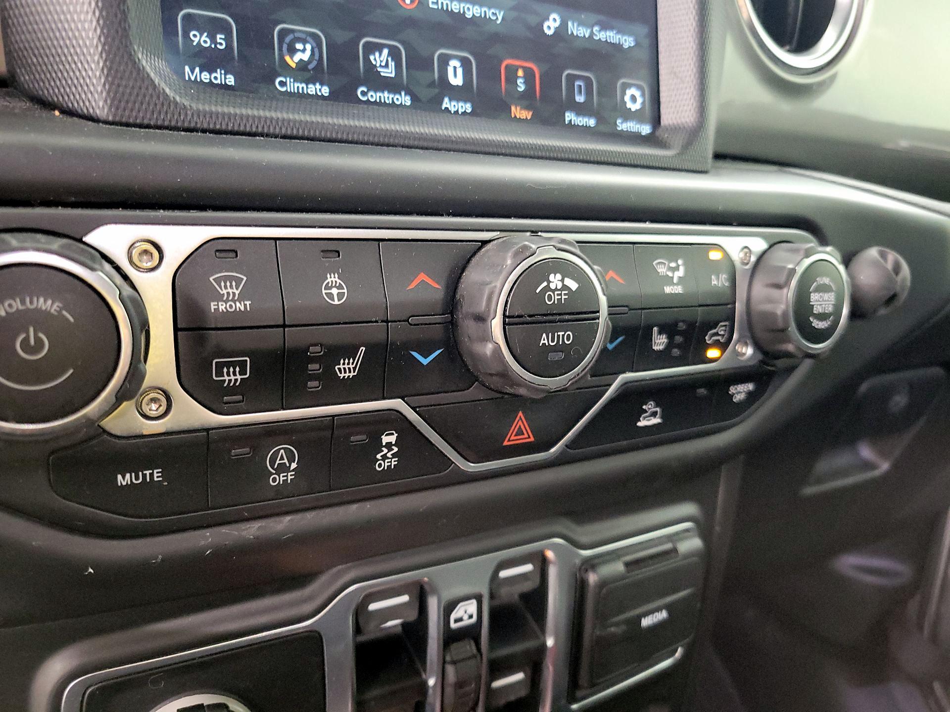 Thumbnail: 2020 Jeep Gladiator - 16