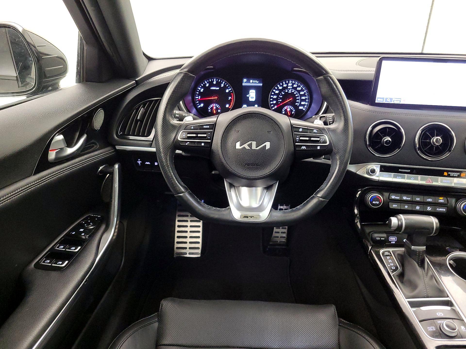 Thumbnail: 2023 Kia Stinger - 10