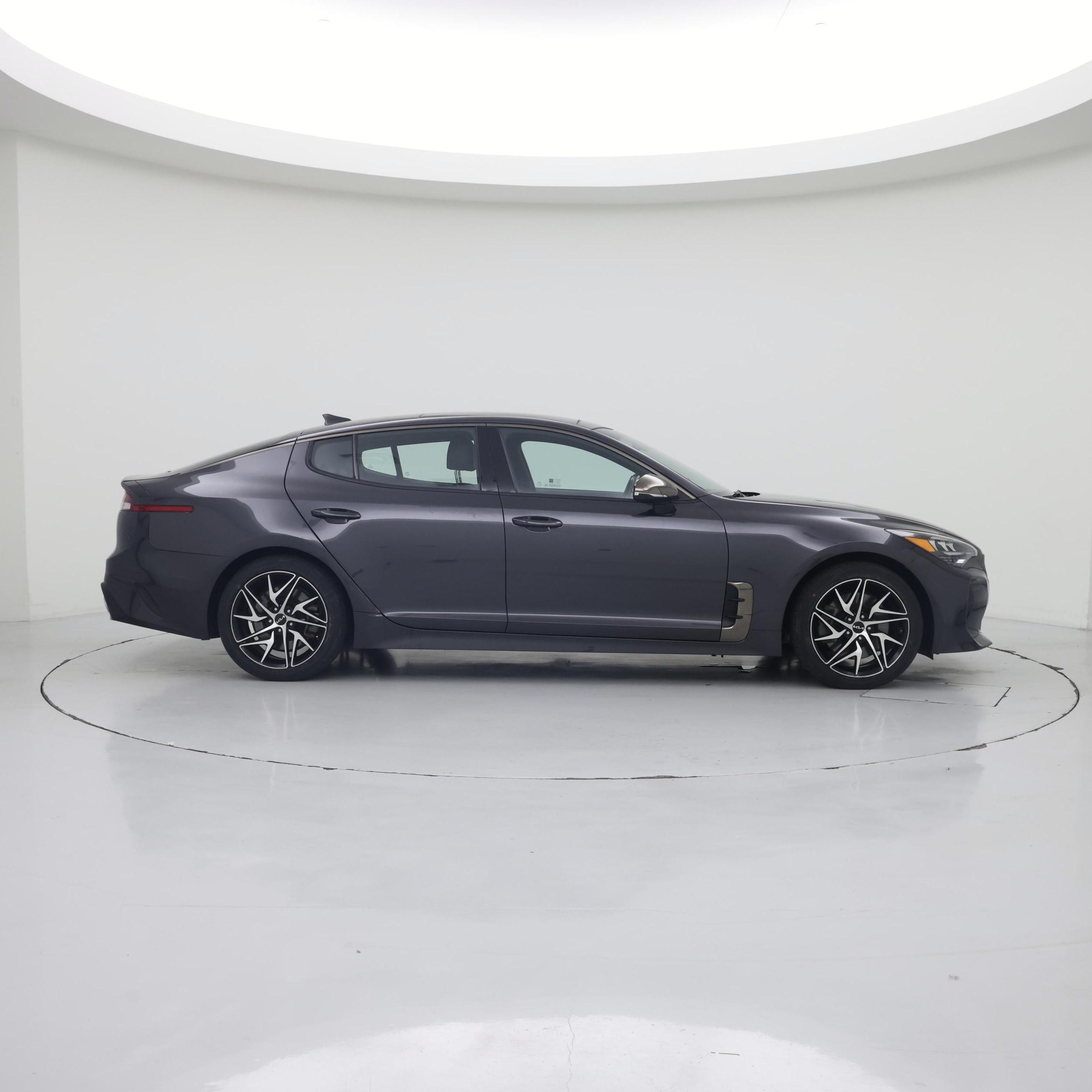 Thumbnail: 2023 Kia Stinger - 7