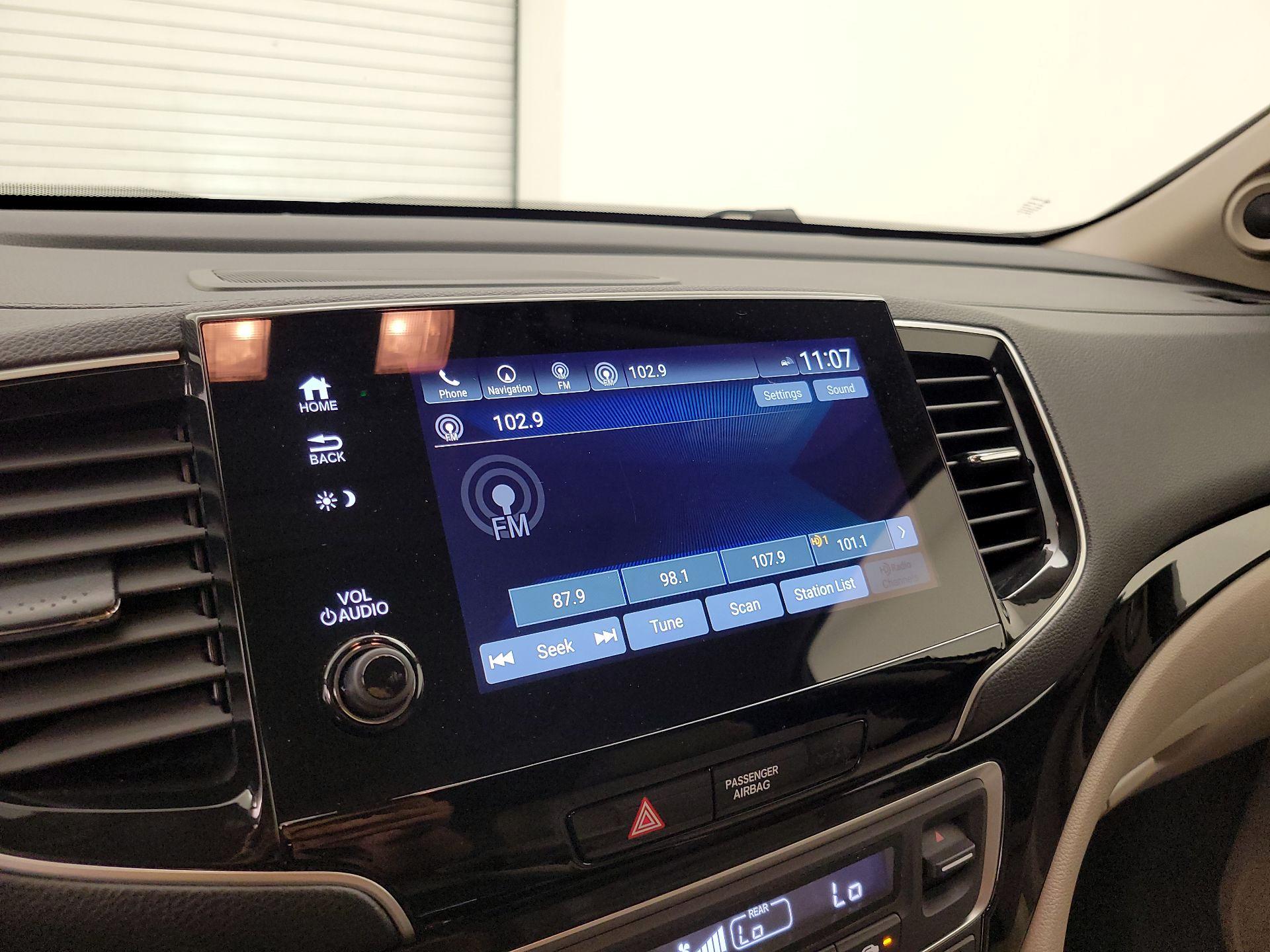 Thumbnail: 2019 Honda Pilot - 15