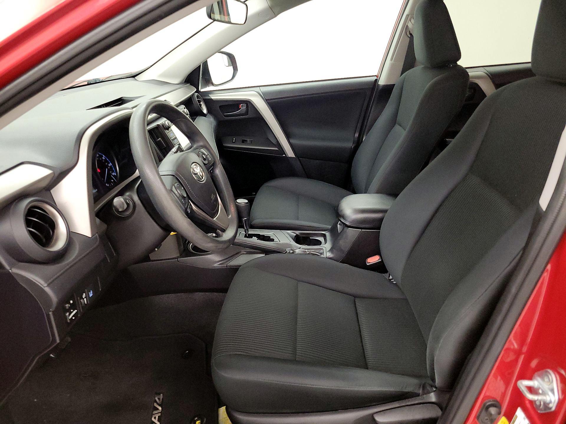 Thumbnail: 2017 Toyota RAV4 - 11