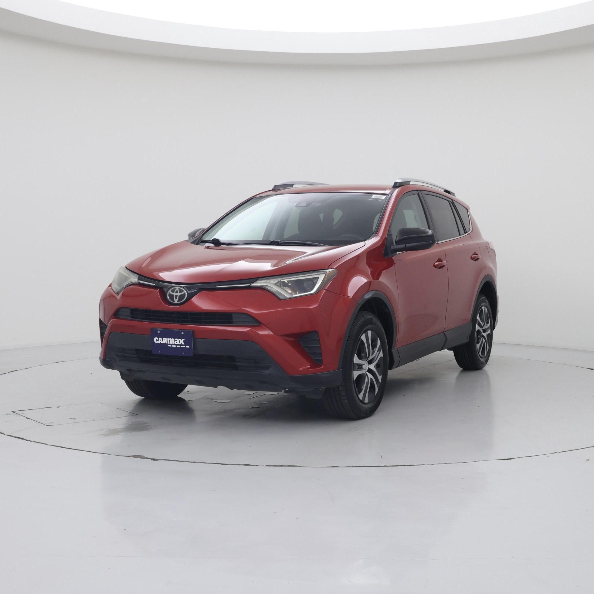 Thumbnail: 2017 Toyota RAV4 - 4