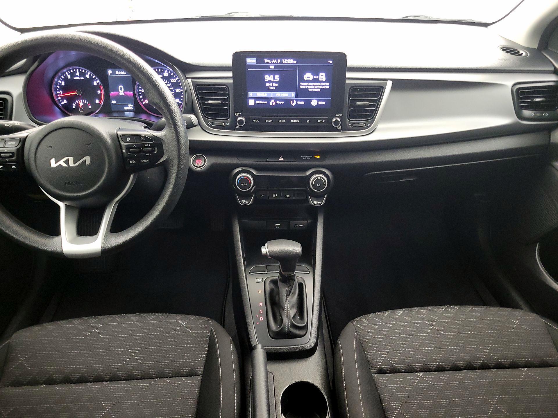 Thumbnail: 2023 Kia Rio - 9