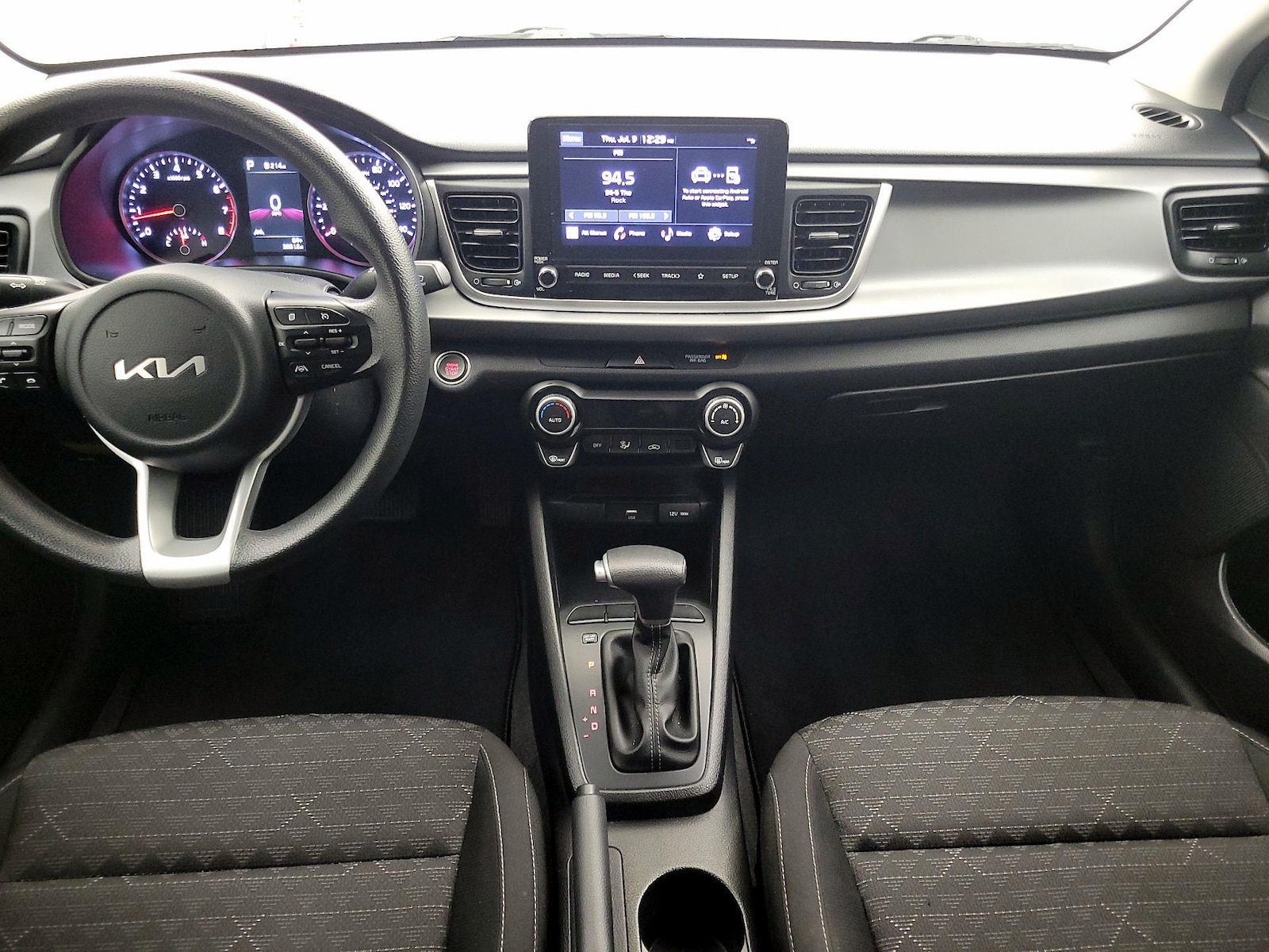 2023 Kia Rio S - Photo 10