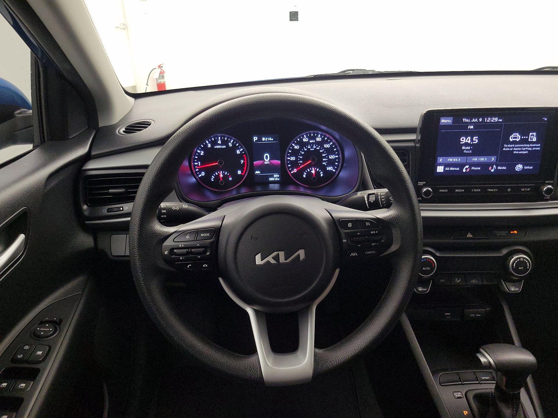 Thumbnail: 2023 Kia Rio - 10