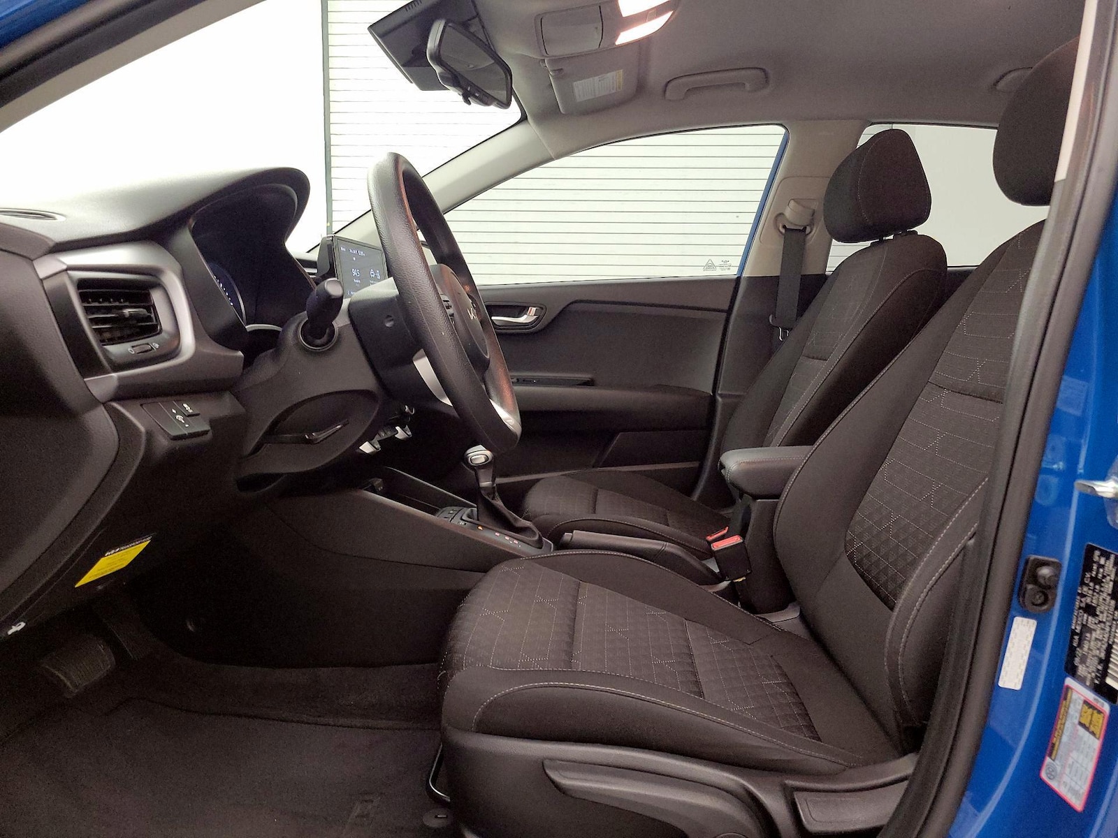 2023 Kia Rio S - Photo 12