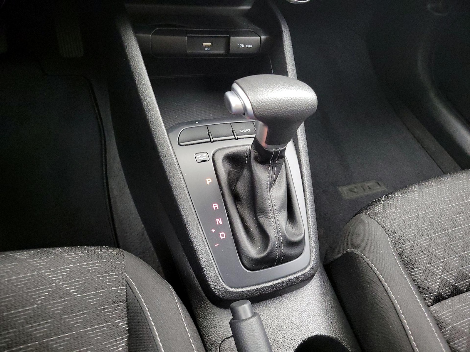 2023 Kia Rio S - Photo 18