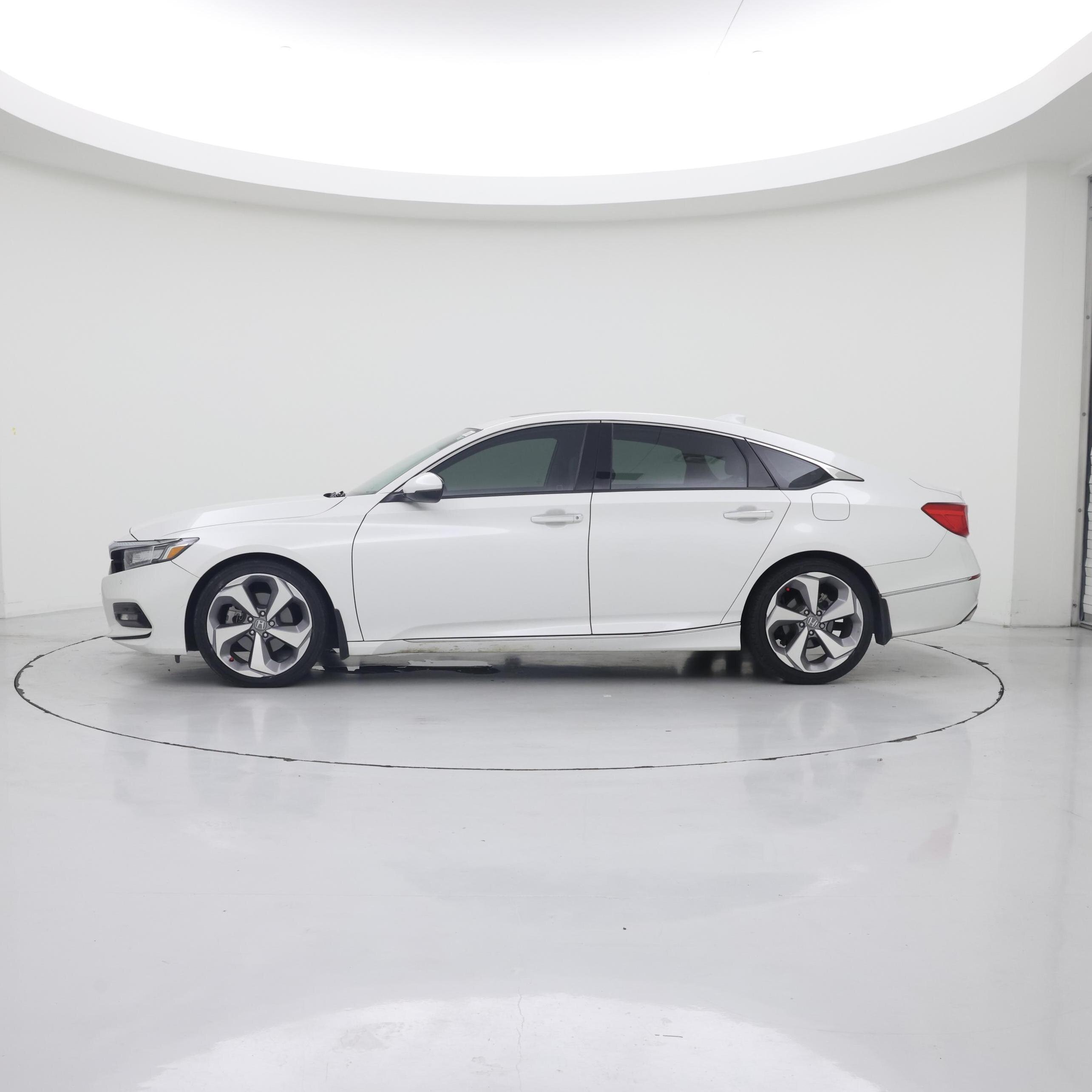 Thumbnail: 2018 Honda Accord - 3