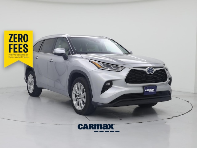 Silver 2024 Toyota Highlander Hybrid SUV / Crossover Front-Wheel Drive Automatic