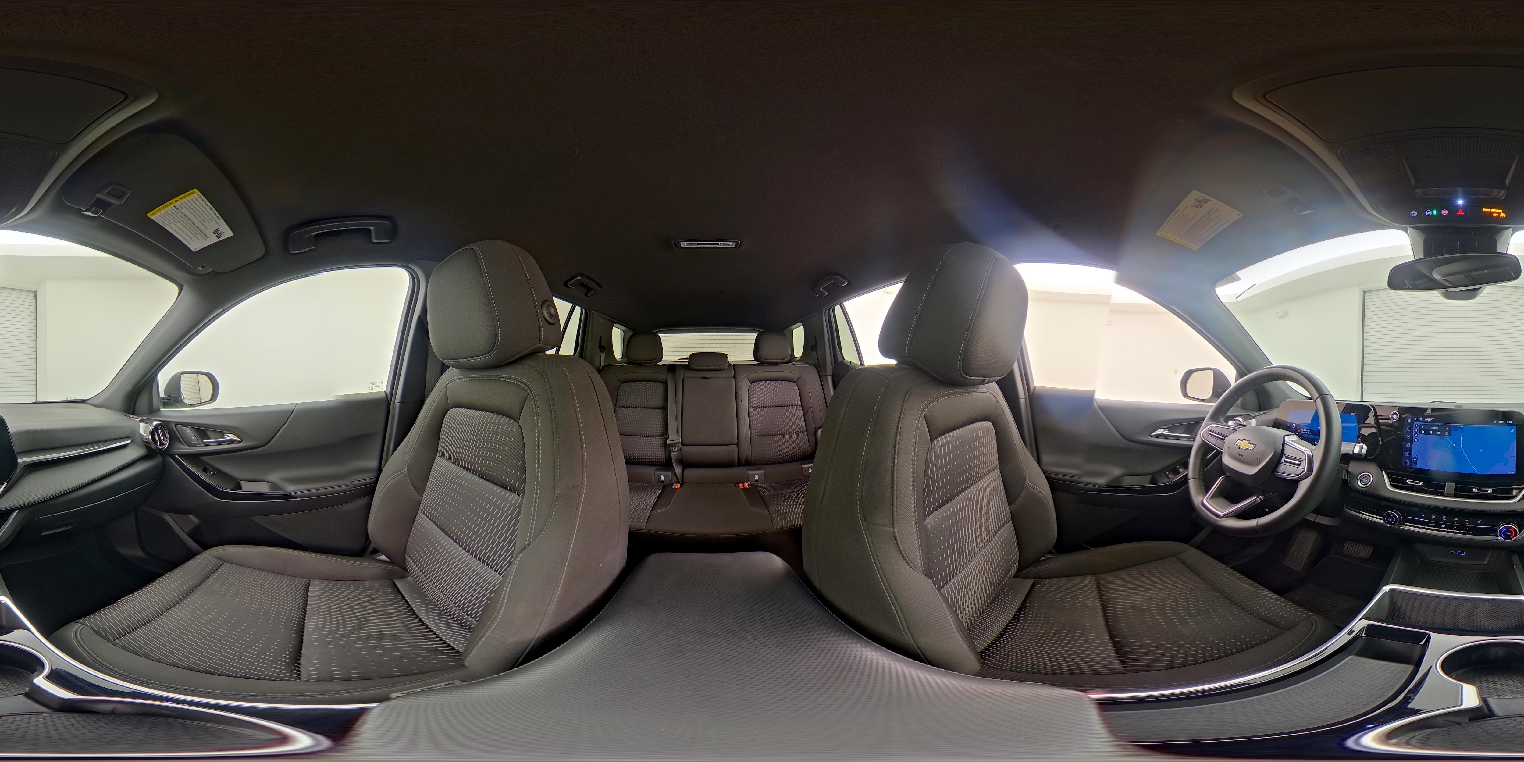 2025 Chevrolet Equinox LT - Photo 25